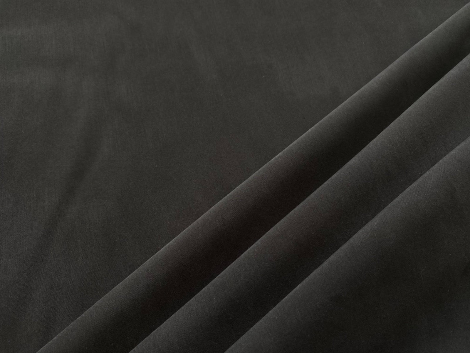 F335 Imitation Black Modal Distressed Black