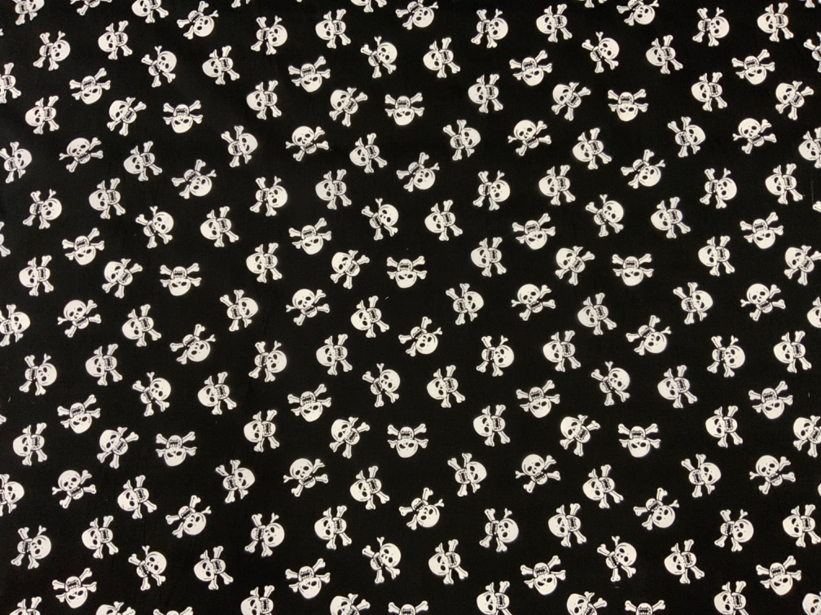 C713 Skull and Cross Bones Poly Cotton