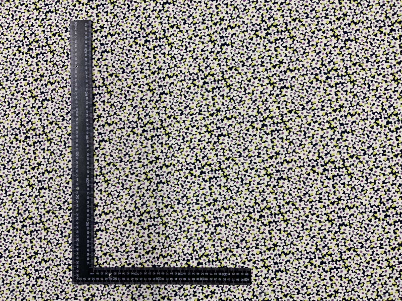 F324 Star Flower Noir