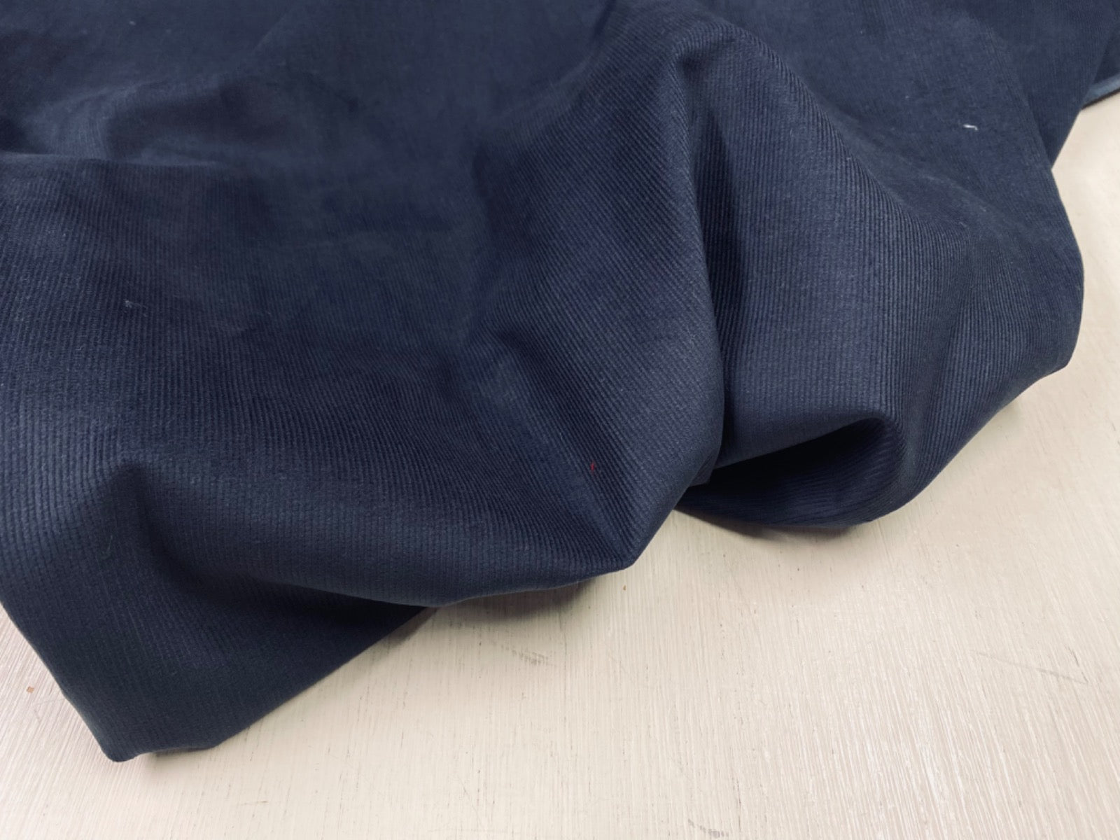 F372 Ex Designer 18 Wale Corduroy Dark Marine