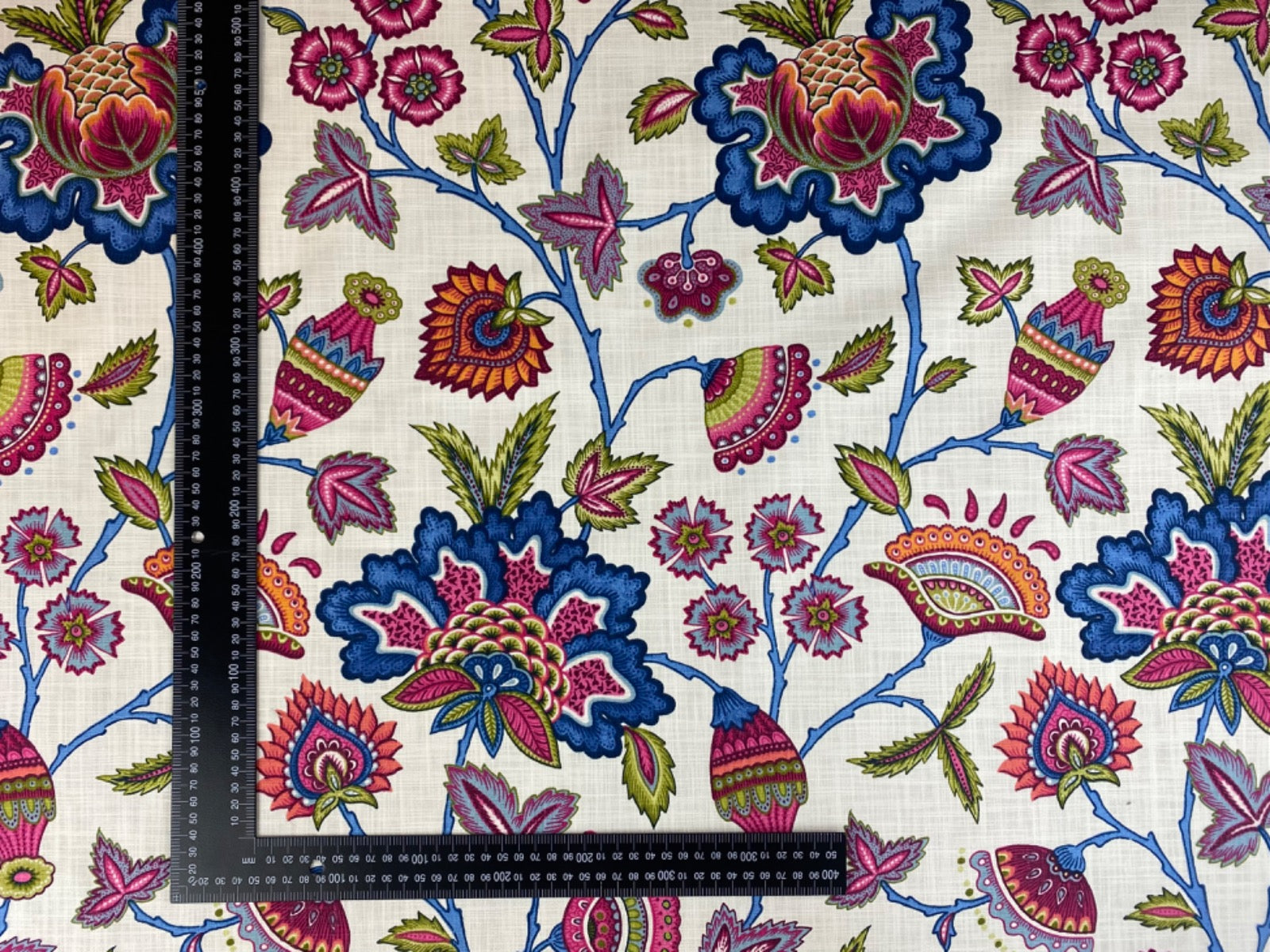 iLiv Summer Hot Pink