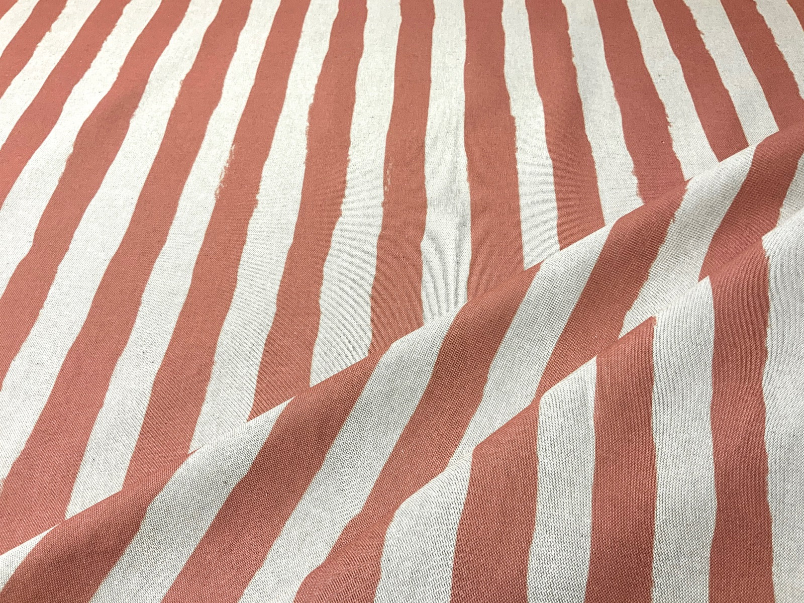 S92 Rose Linen Paint Stripe