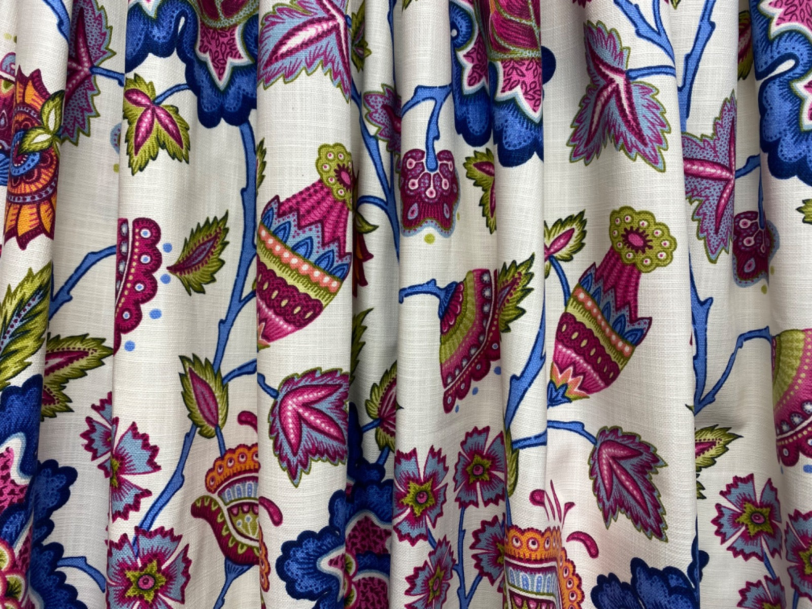 iLiv Summer Hot Pink