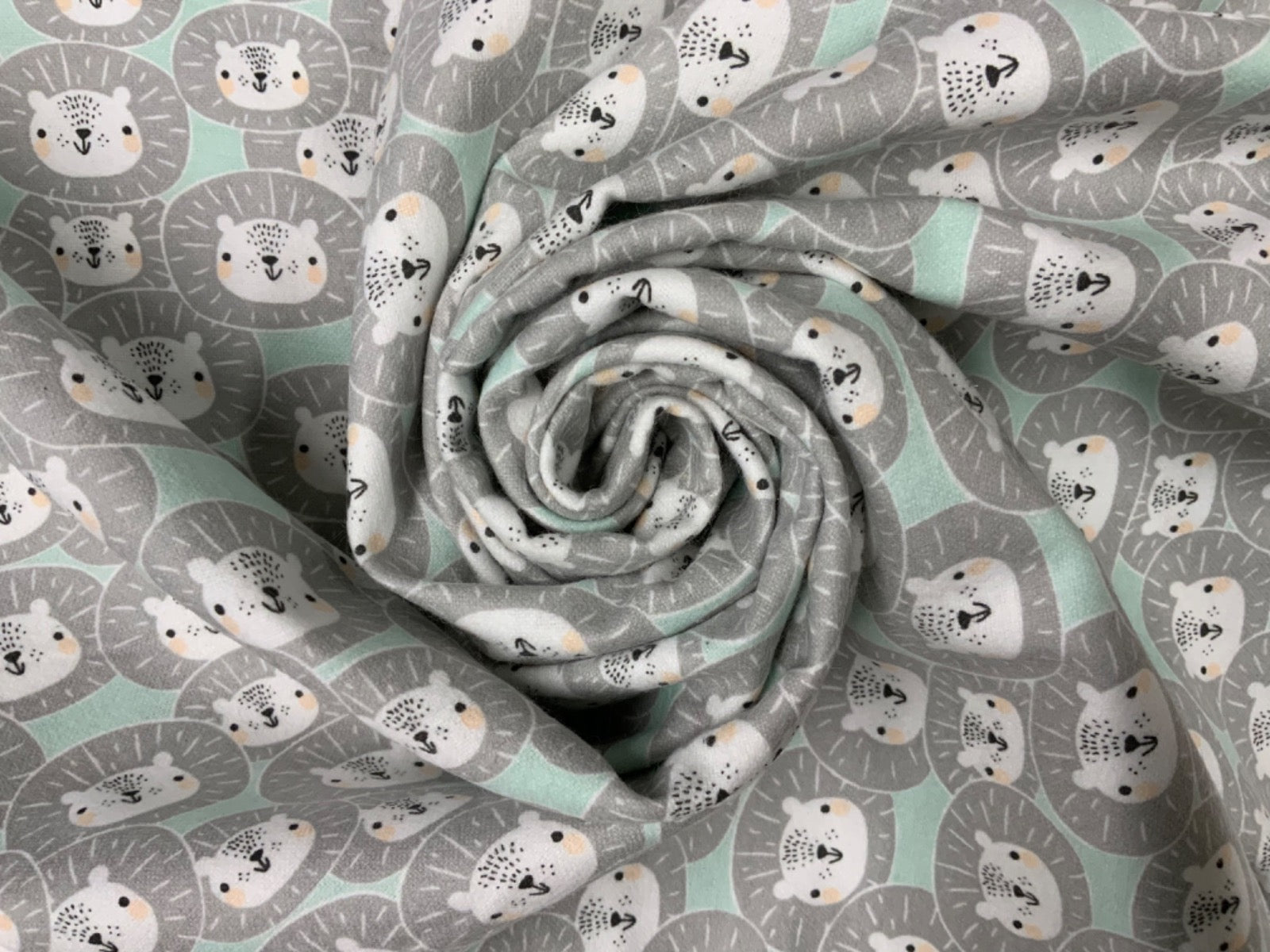 P138 Smiling Lions Brushed Cotton