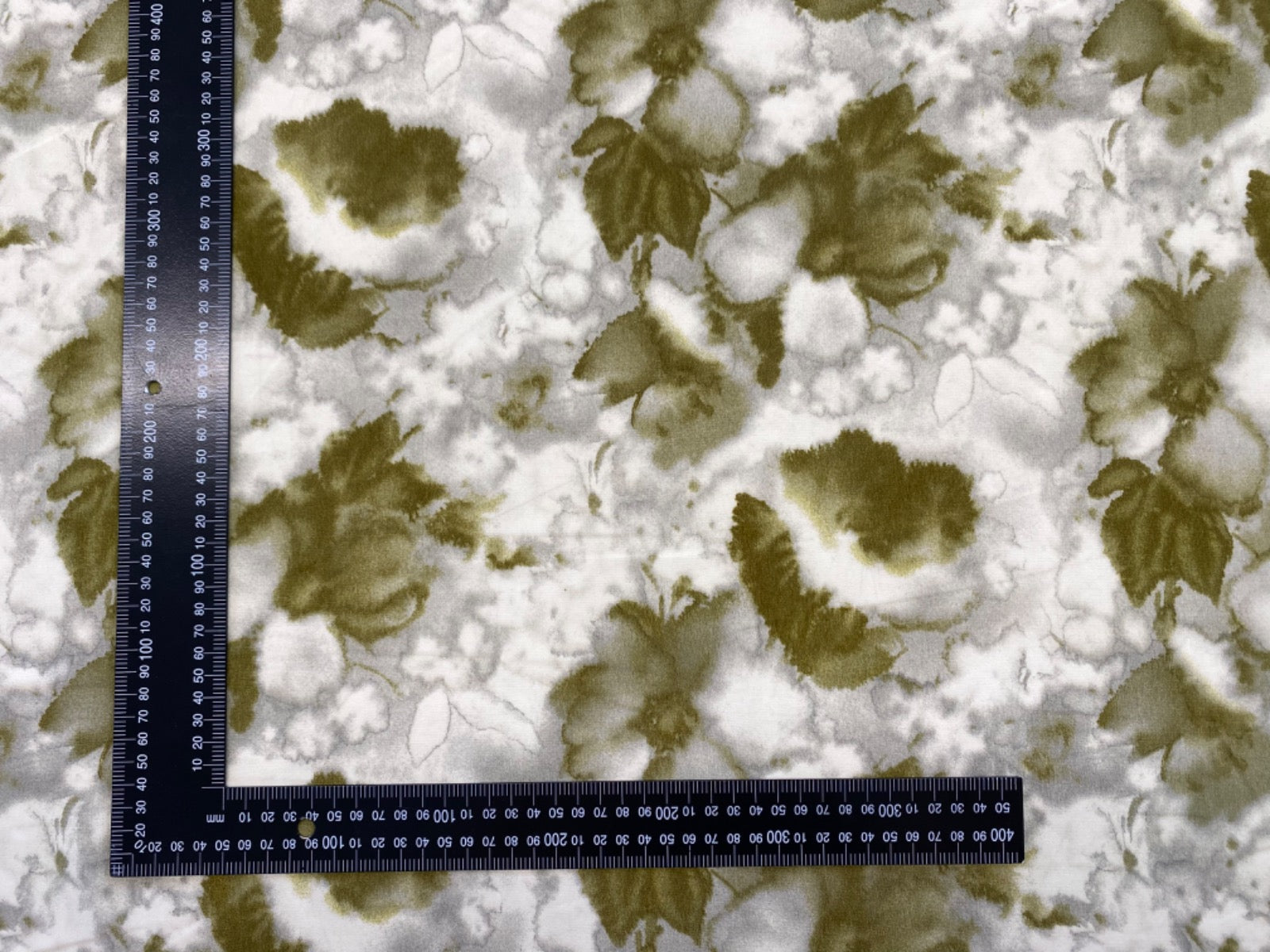 Tie Dye Vine Leaf Olive U271