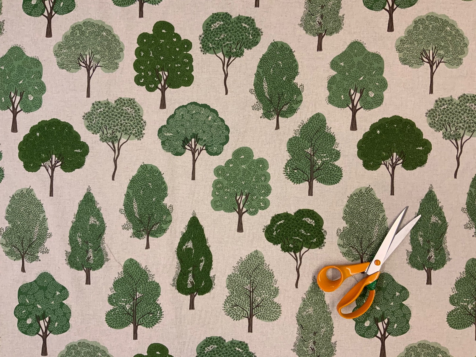 T414 Woodland Trees Linen