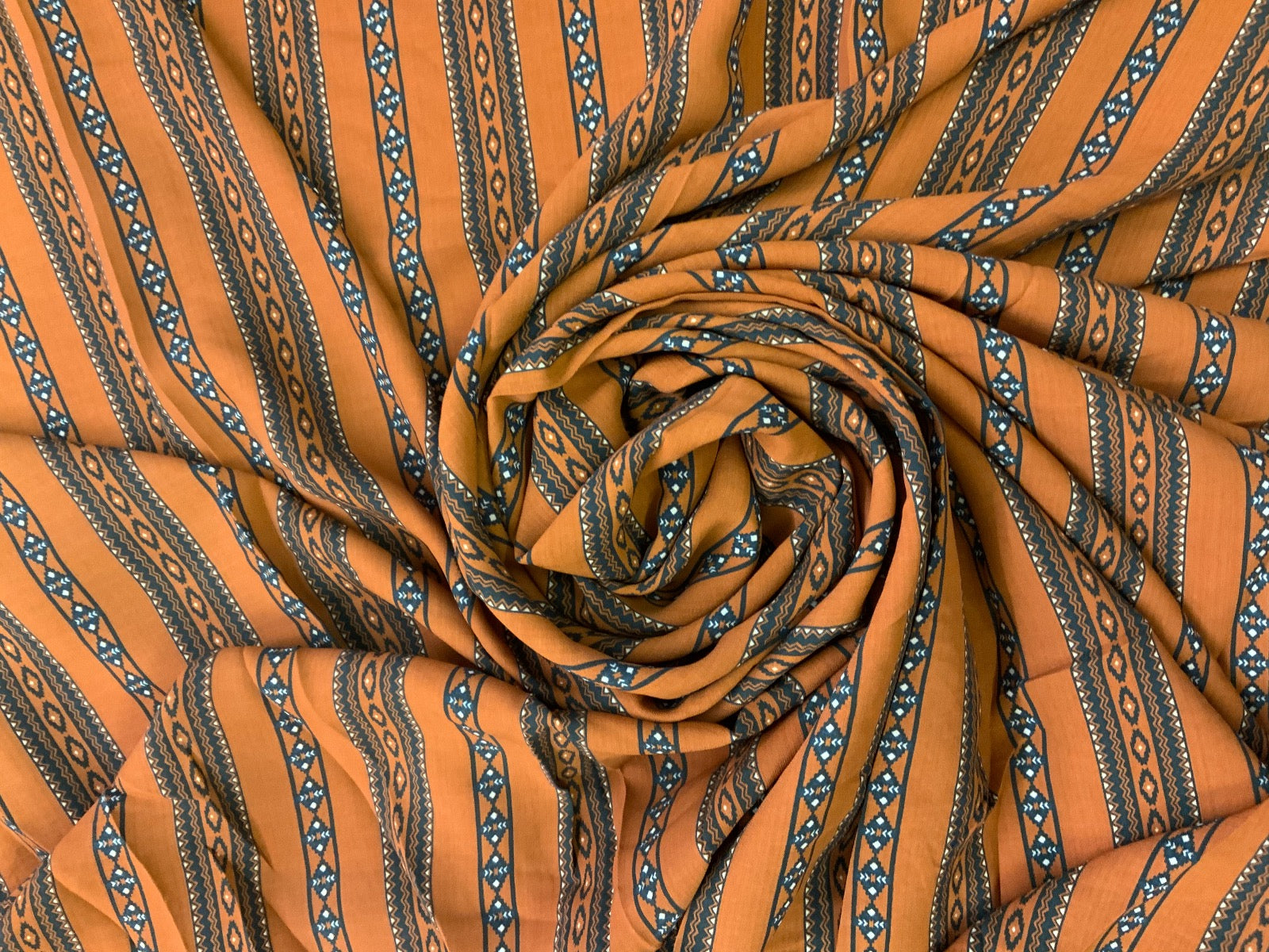 F218 Aztec Tribal Stripe Rust