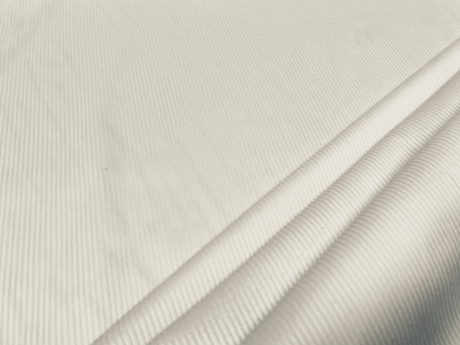 F357 Ex Designer 8 Wale Corduroy Vanilla