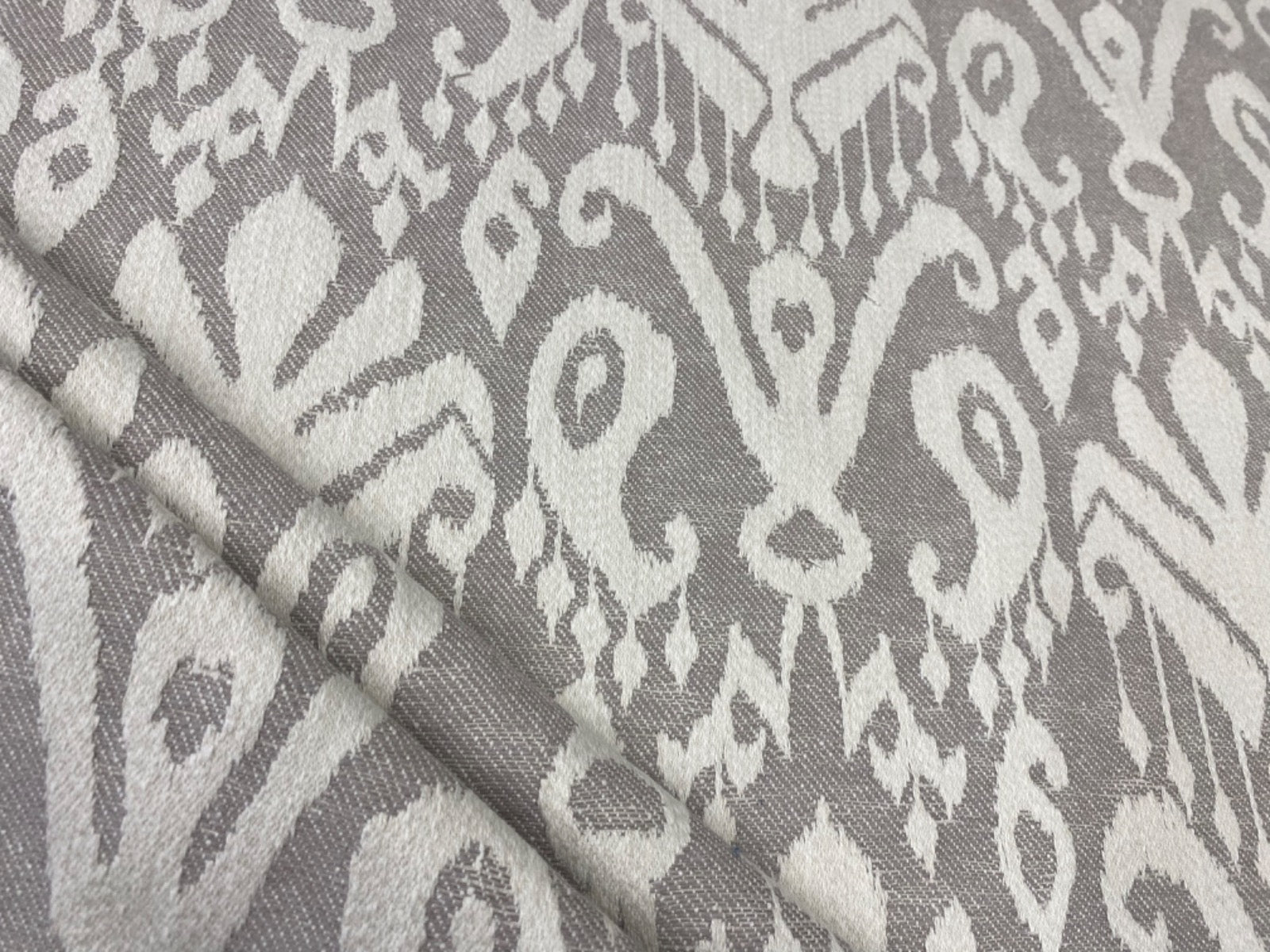 Prestigious Syros Shale