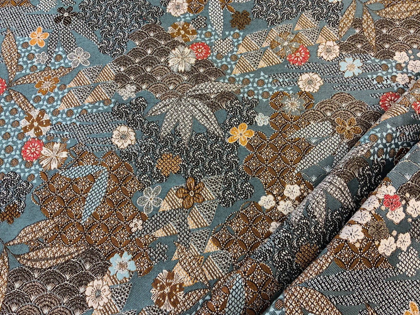 H282 Yang Garden Tapestry Jade