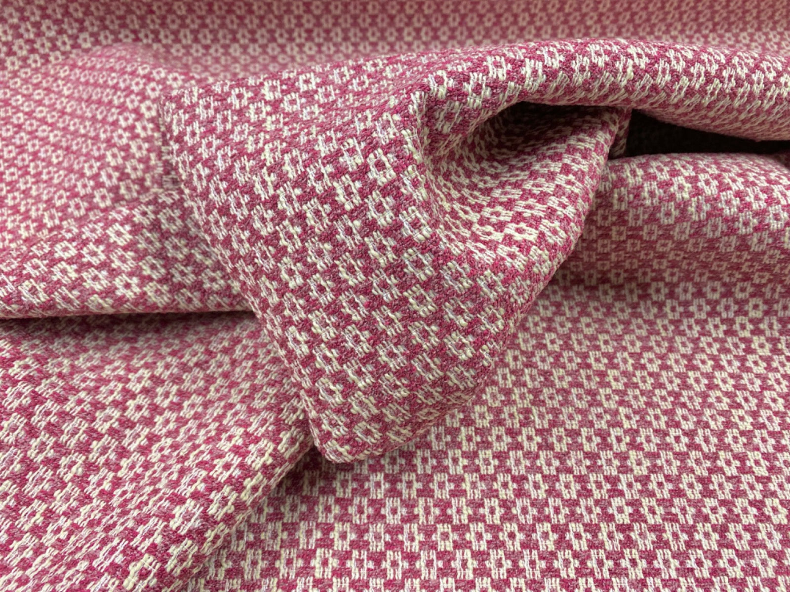 S253 Stravanger Mini Pink