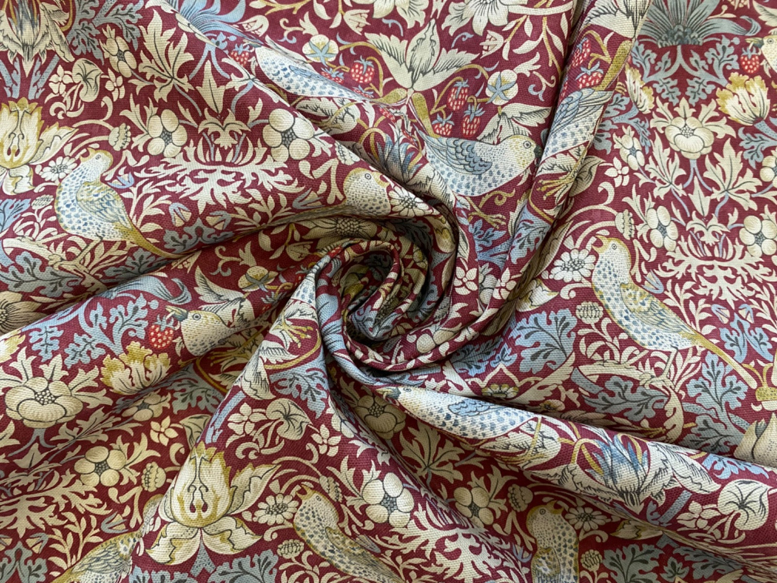 Clarke & Clarke Strawberry Thief Plum