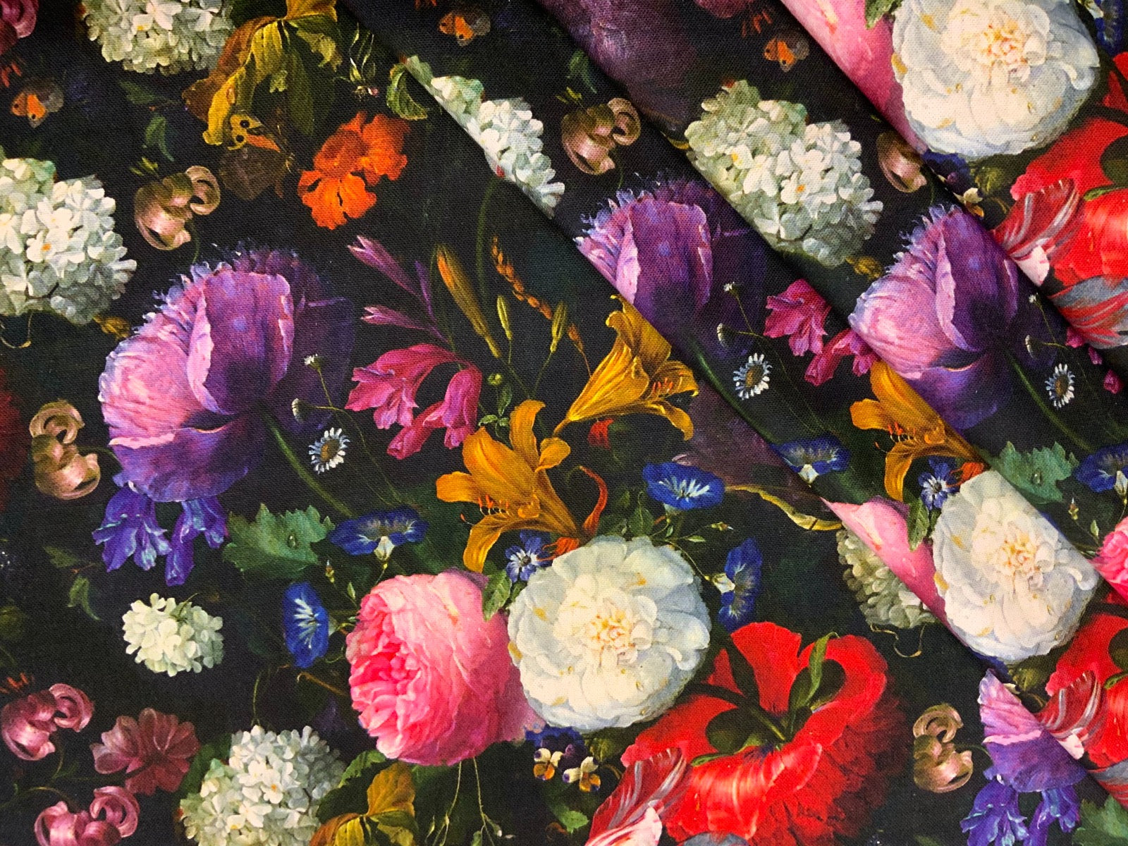 Peony Cotton Black Multi T398