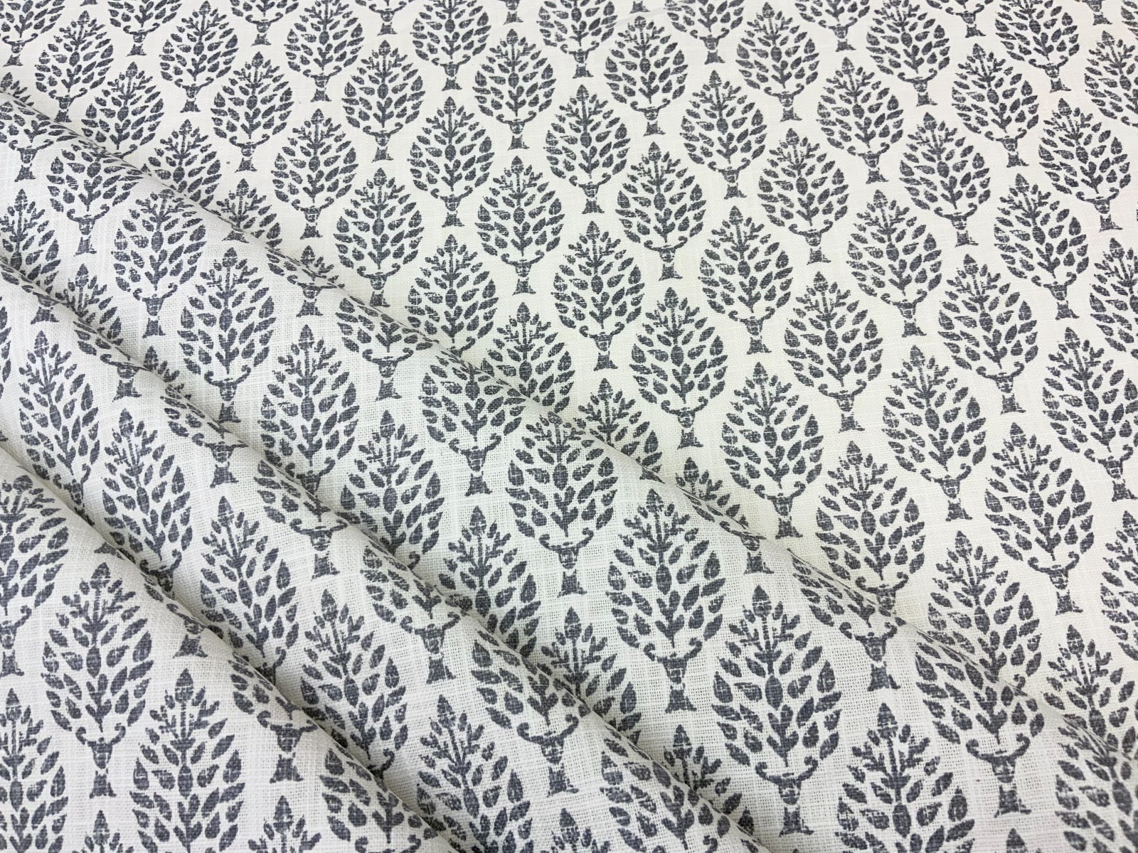 ILiv Kemble Filigree