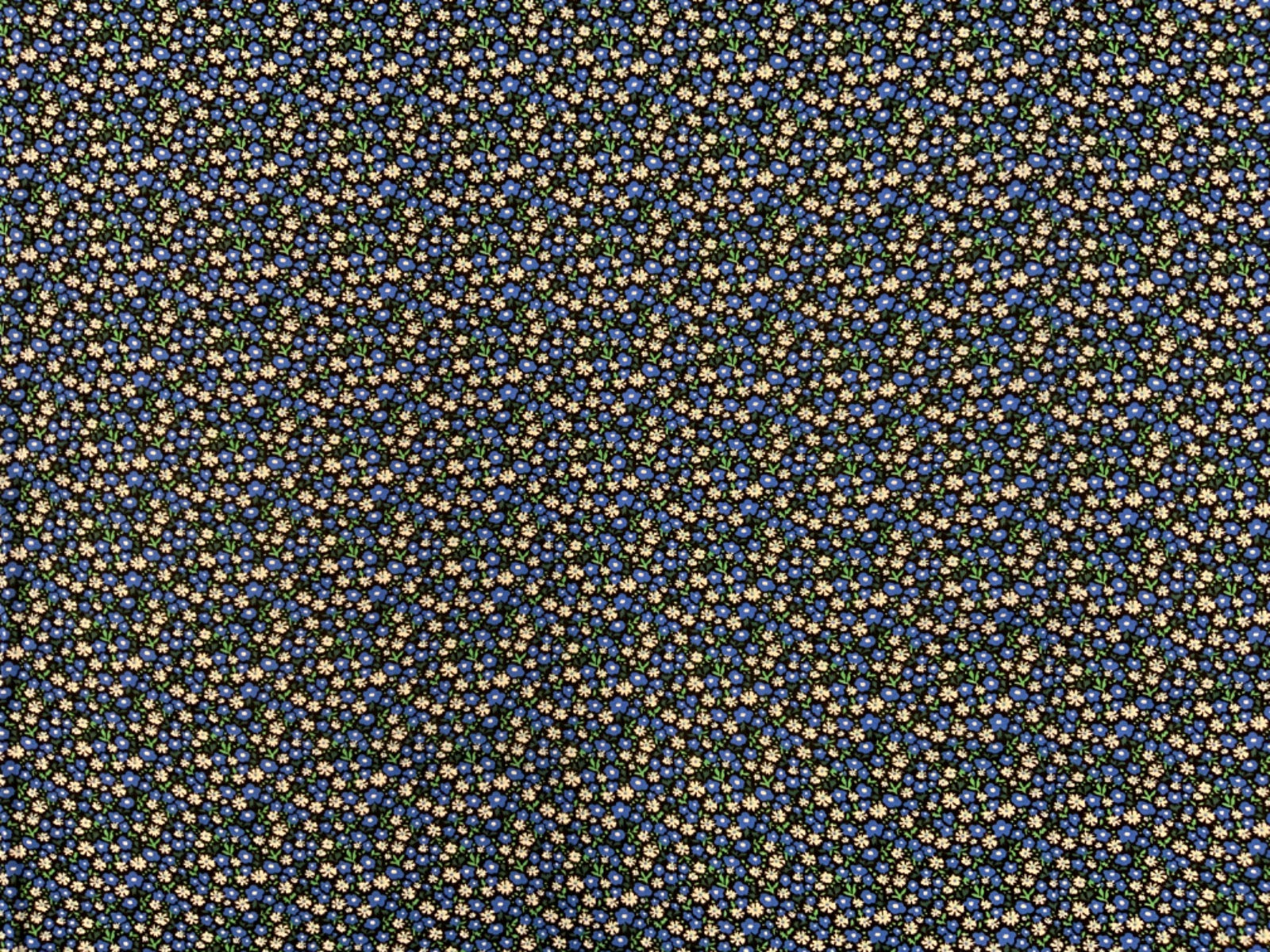 F326 Woodland Flowers Blue