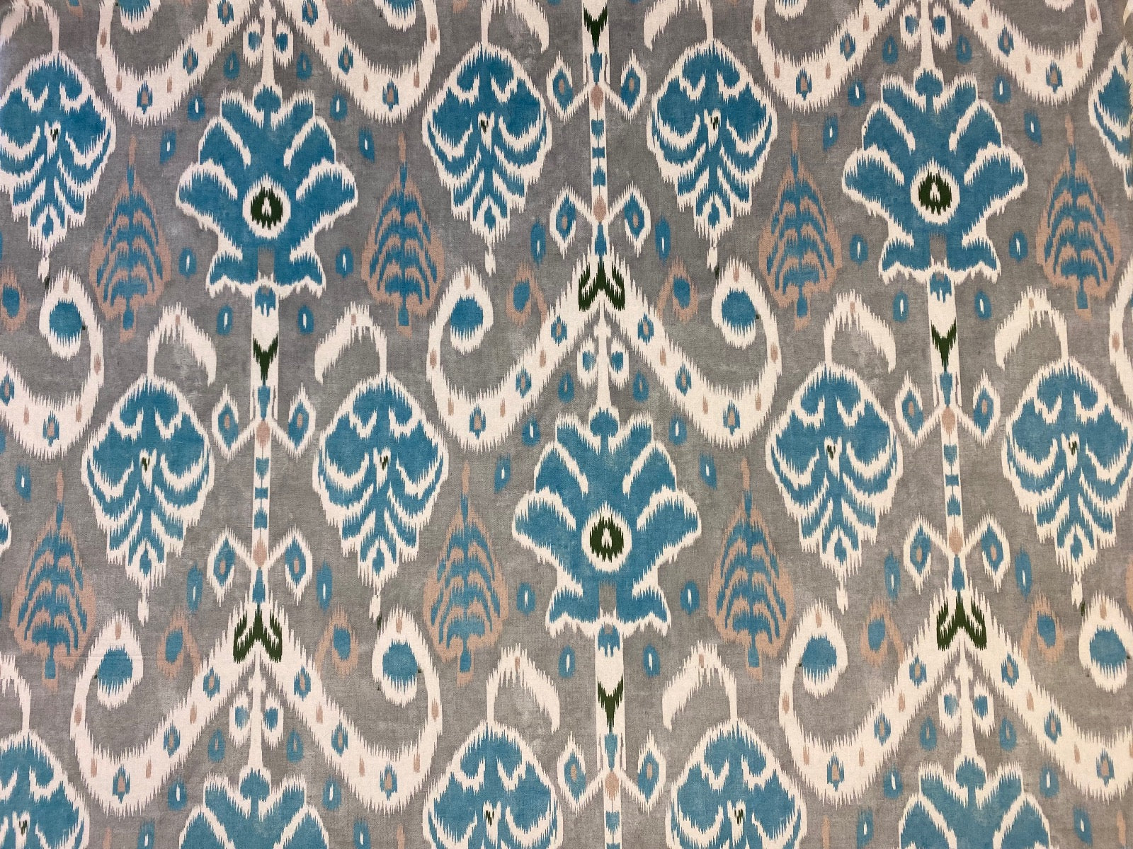 E193 Casablanca Ikat Velvet