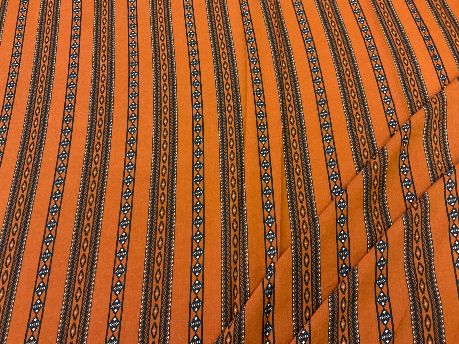 F218 Aztec Tribal Stripe Rust