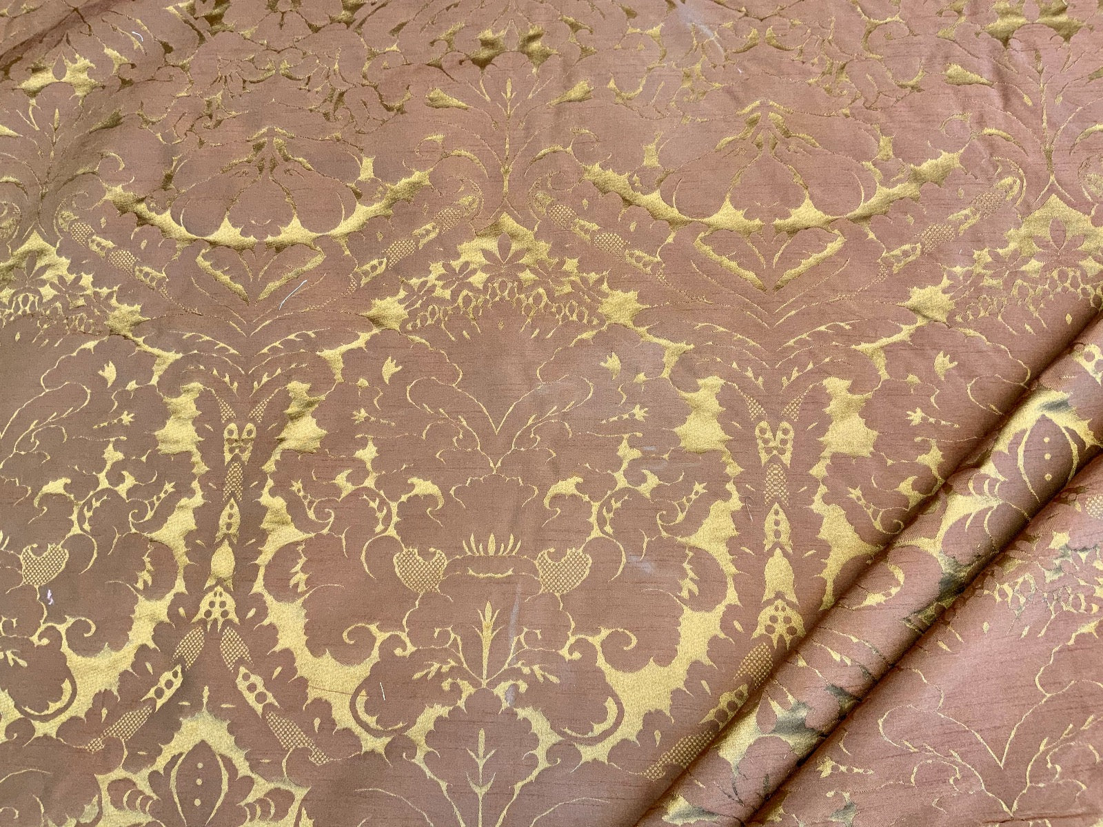 Dutch Damask Copper Gold T459