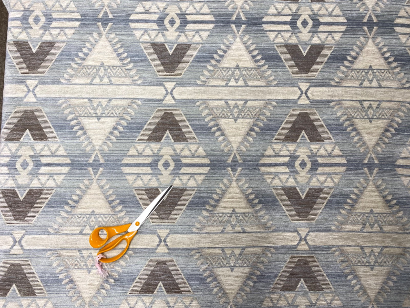 Tex Ex 2689 Inca Ikat FR Chenille Silver