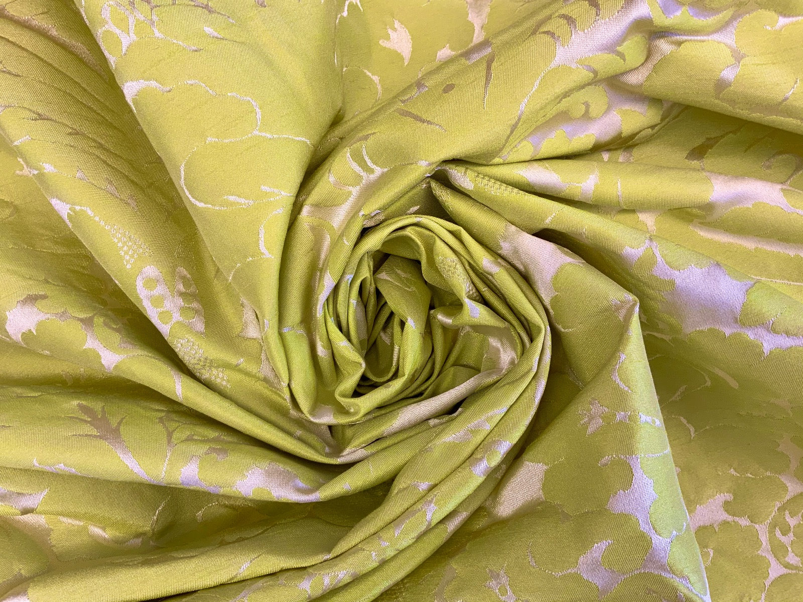 Dutch Damask Lime Silver T451