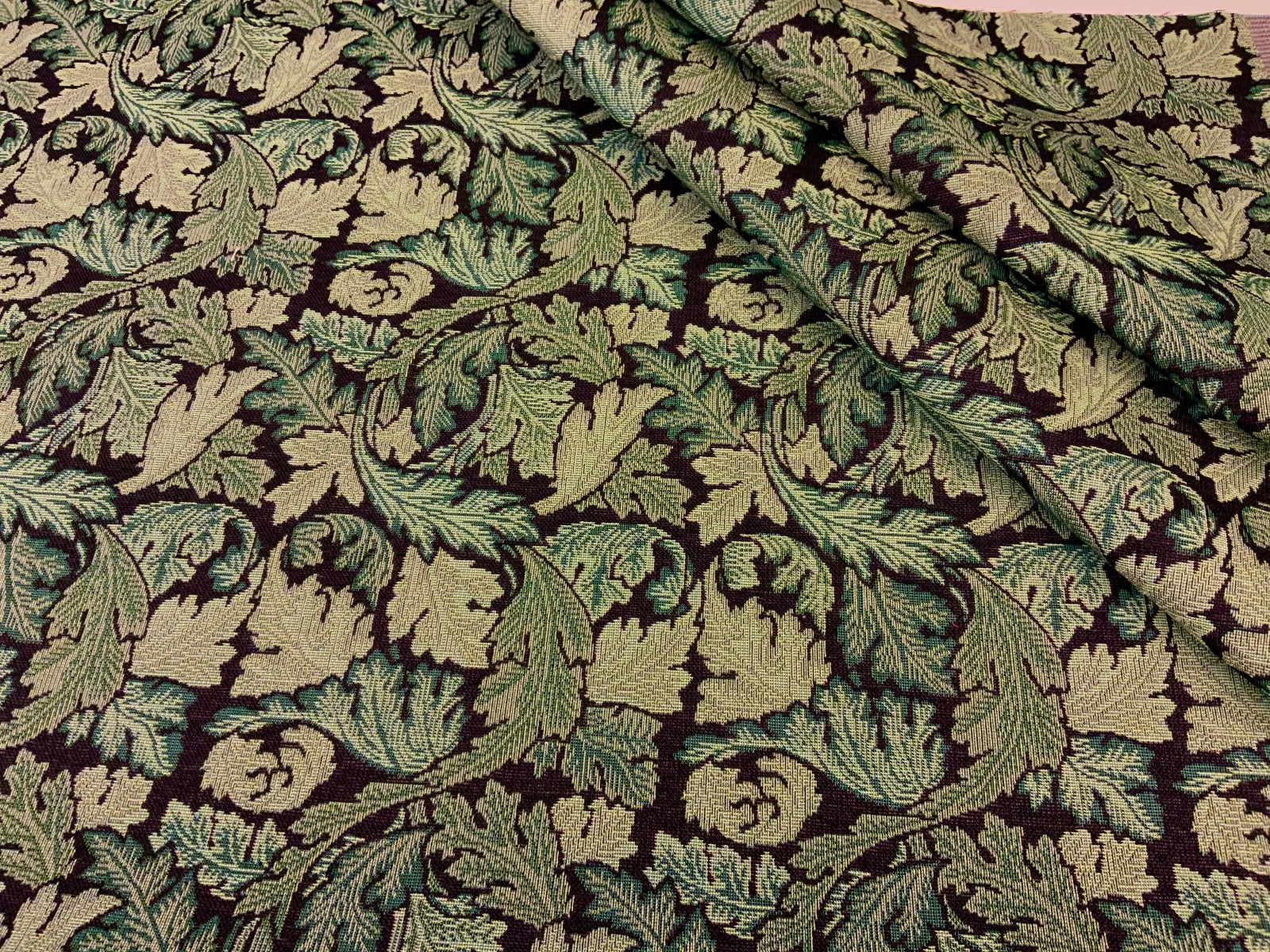 Rodmarton Acanthus Tapestry T408