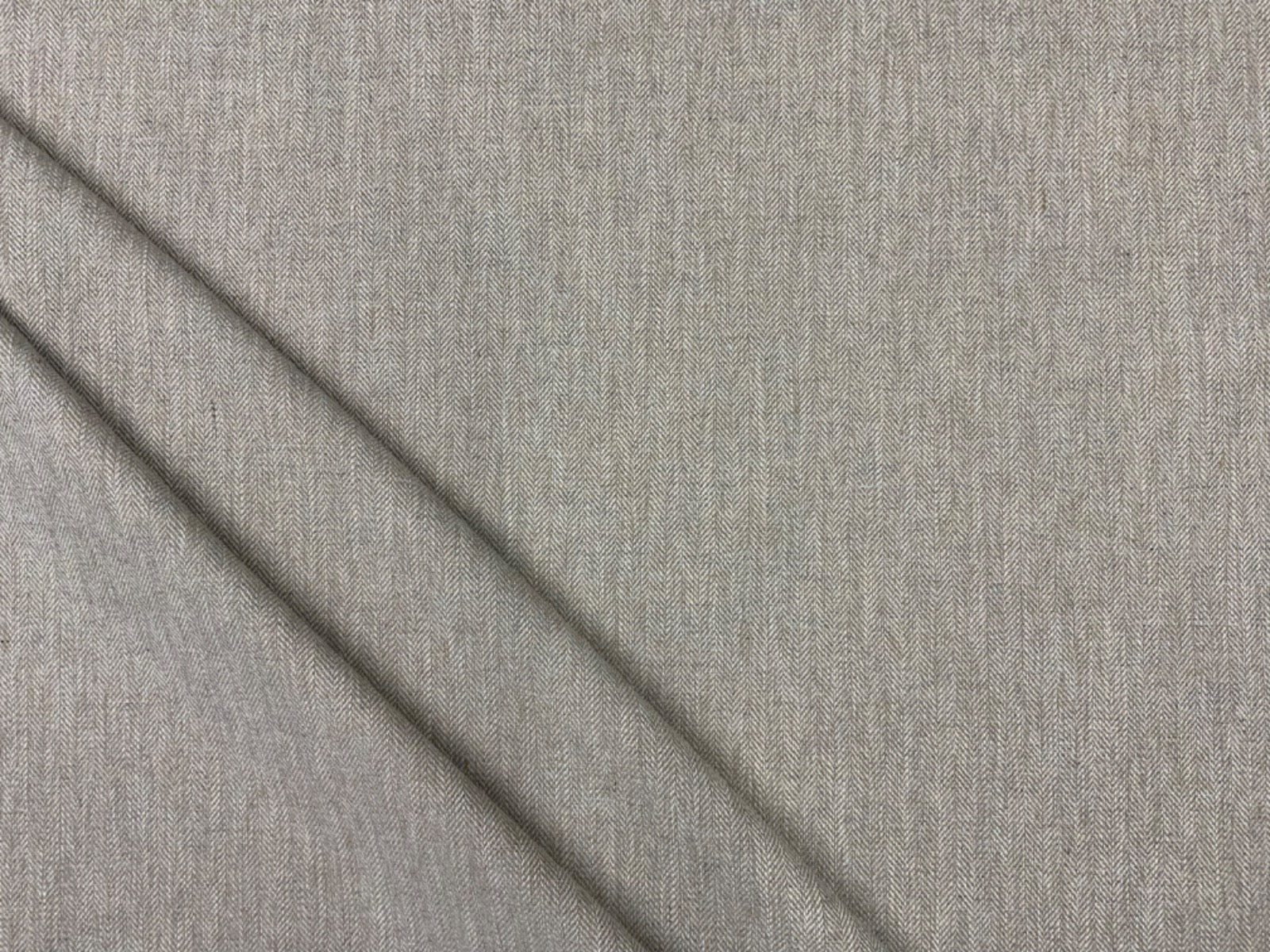 iLiv Jacob Driftwood