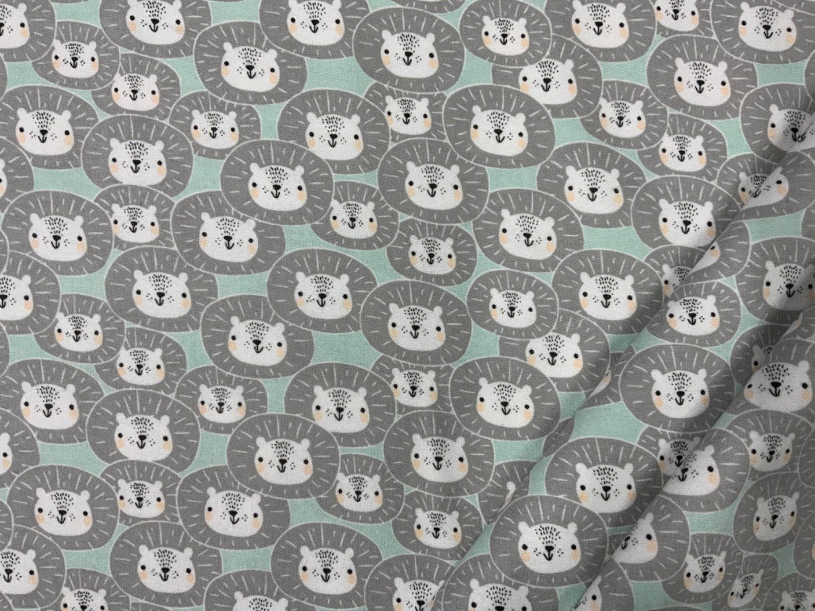 P138 Smiling Lions Brushed Cotton