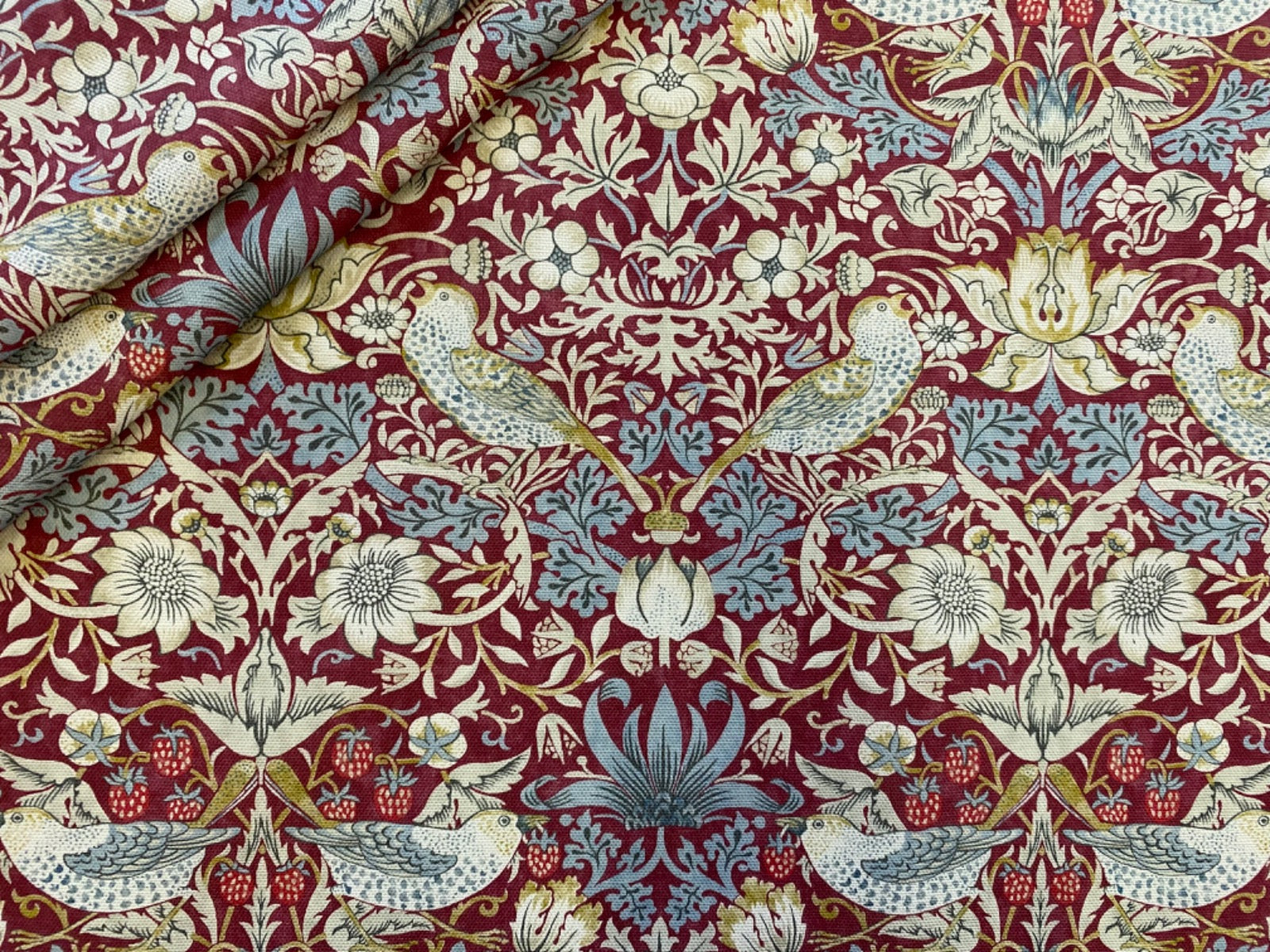 Clarke & Clarke Strawberry Thief Plum