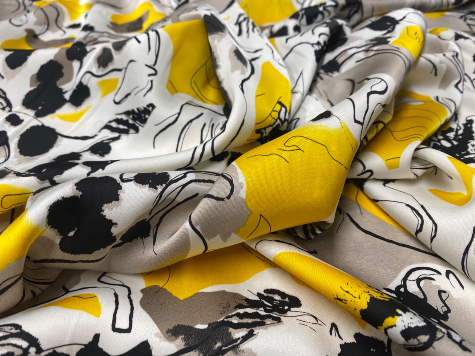 F342 Ride Away Satin Yellow