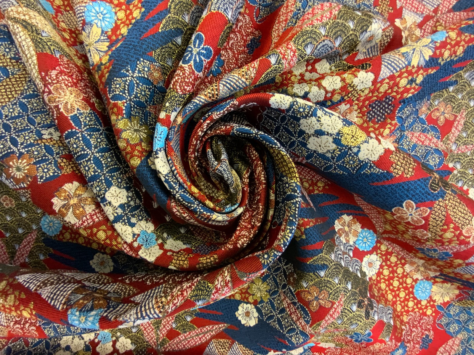 H305 Japanese Water Garden Tapestry Multi