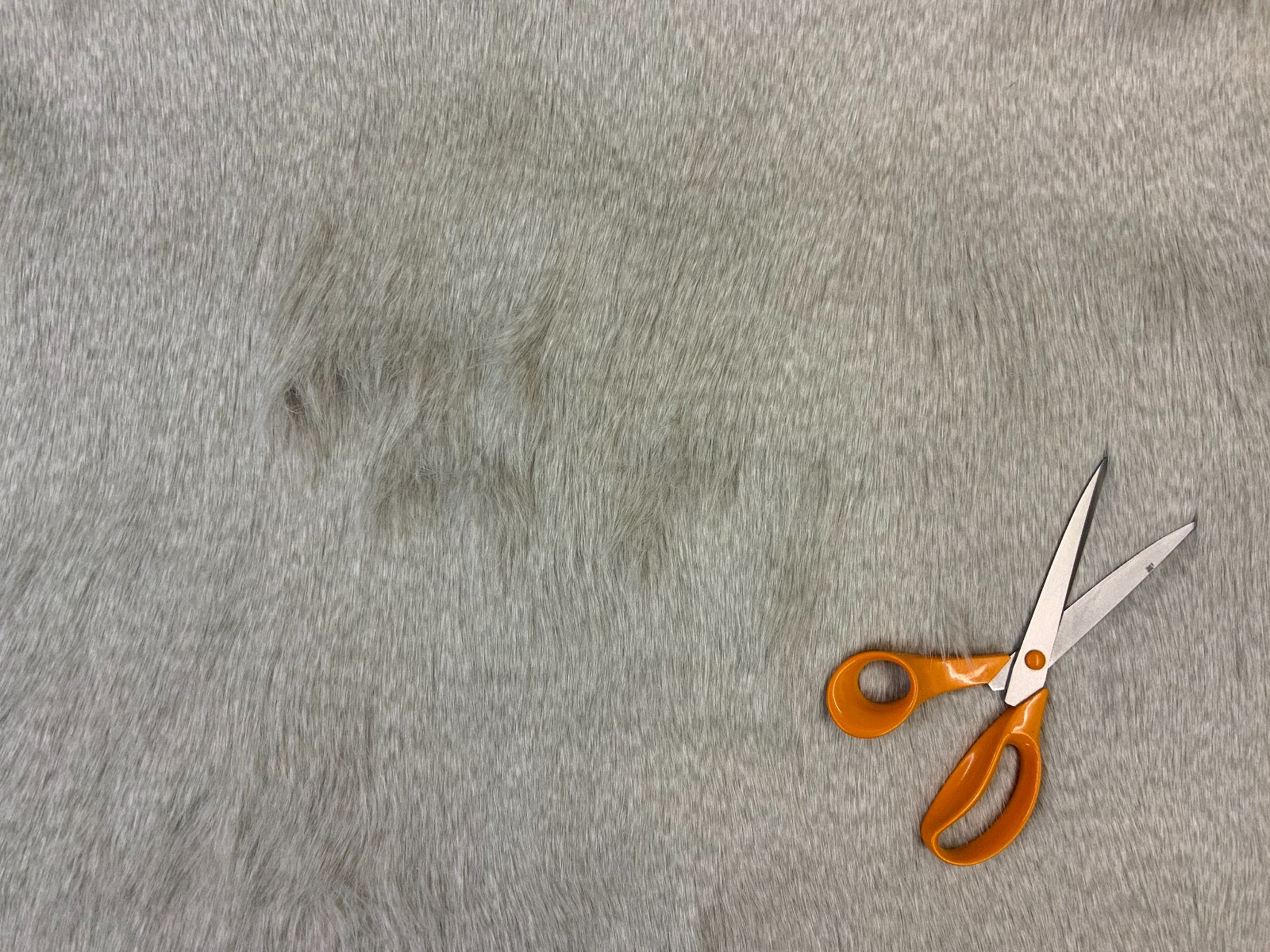 Luxury Silver Wolf Faux Fur Tex Ex 2508