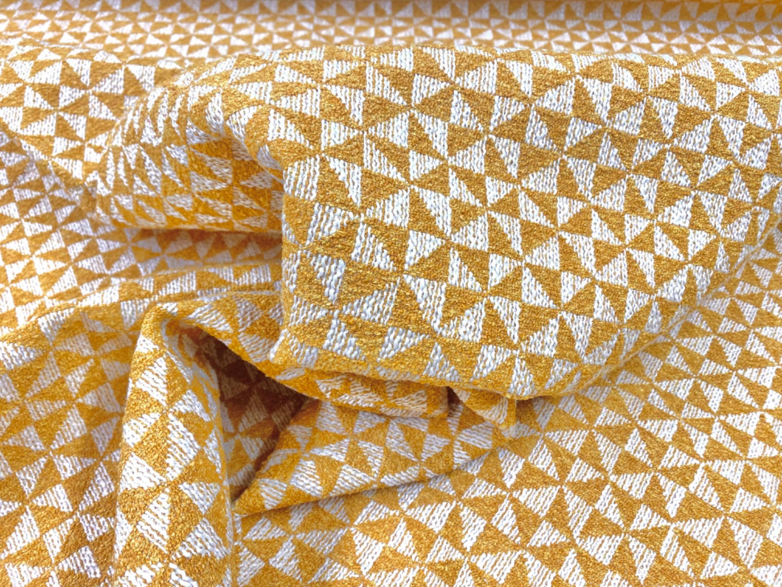 S252 Bergen Triangles Sunshine