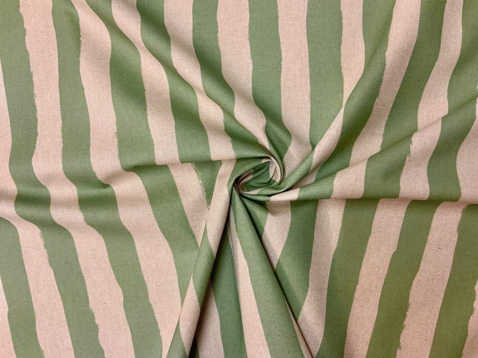 S94 Green Linen Paint Stripe