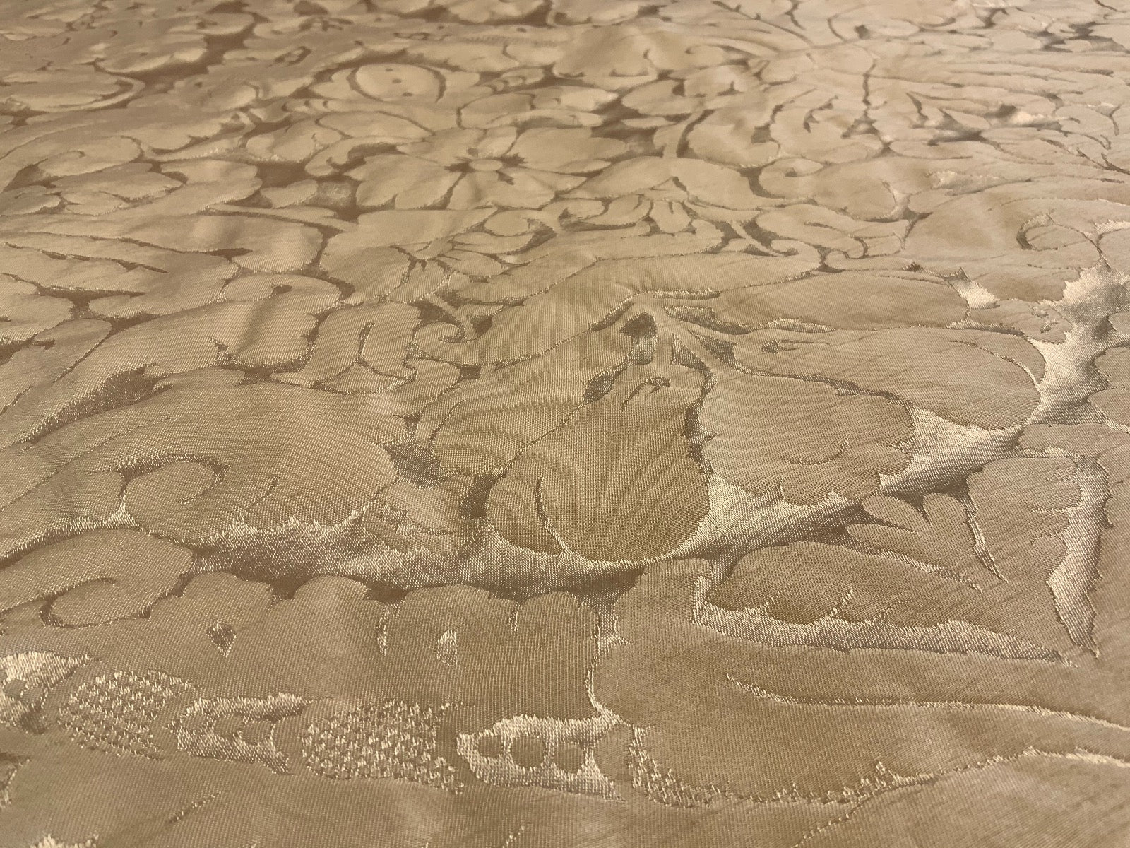 Dutch Damask Gold T456