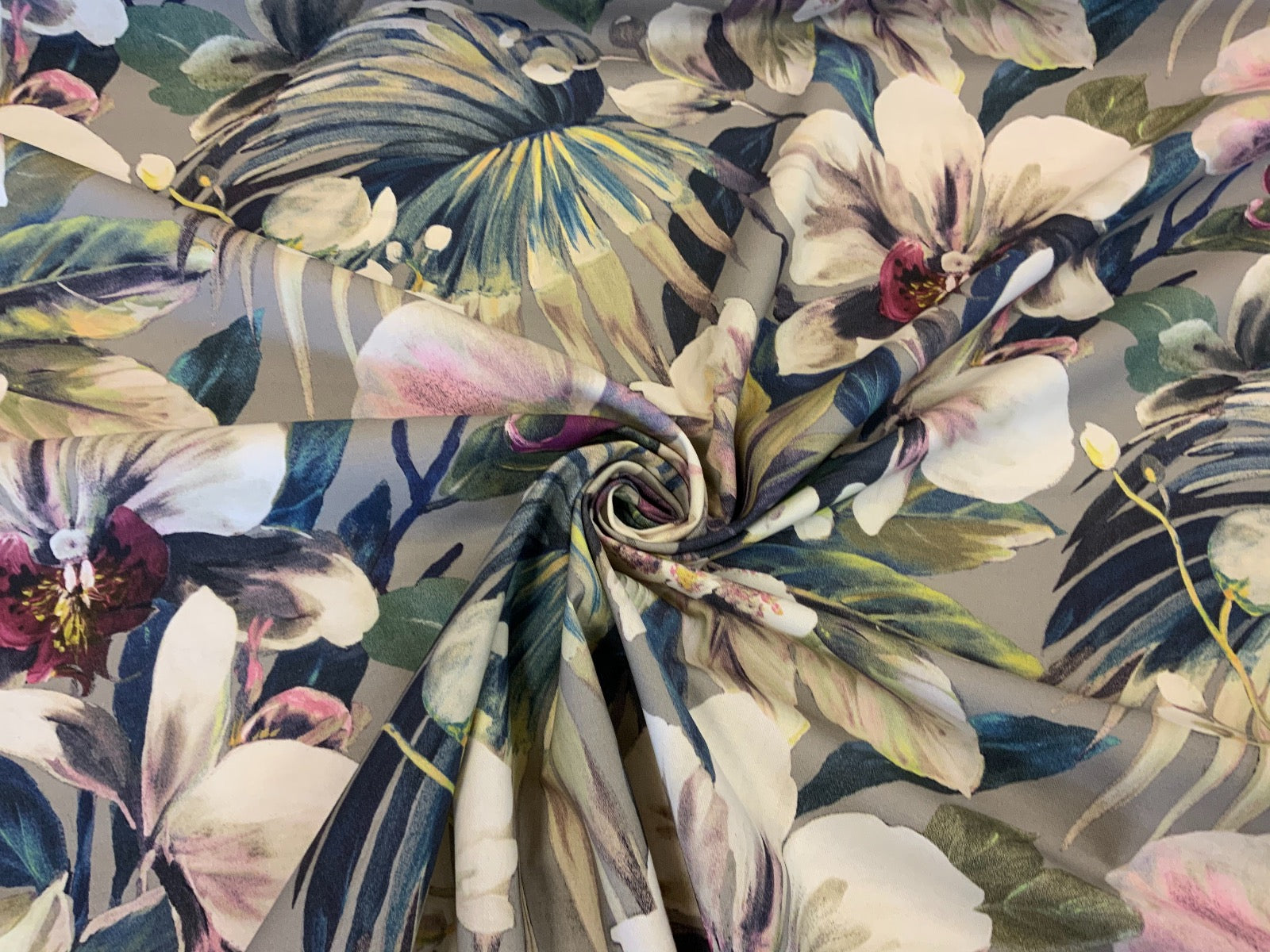 Prestigious Moorea Seaspray