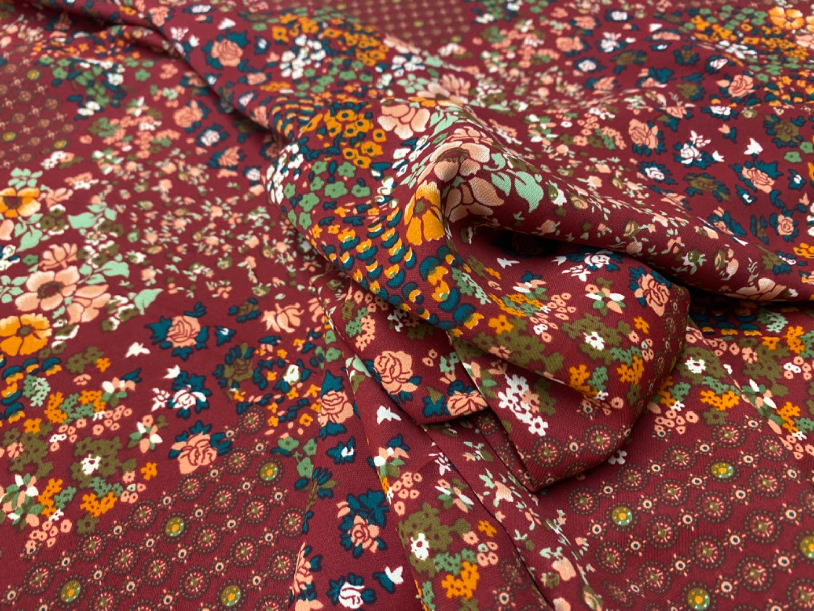 F340 Flower Patch Soft Drape Red