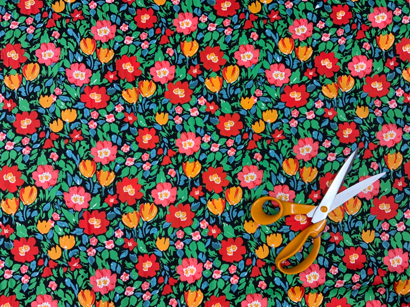 Freya Floral Cotton Lawn Black Tex Ex 2652