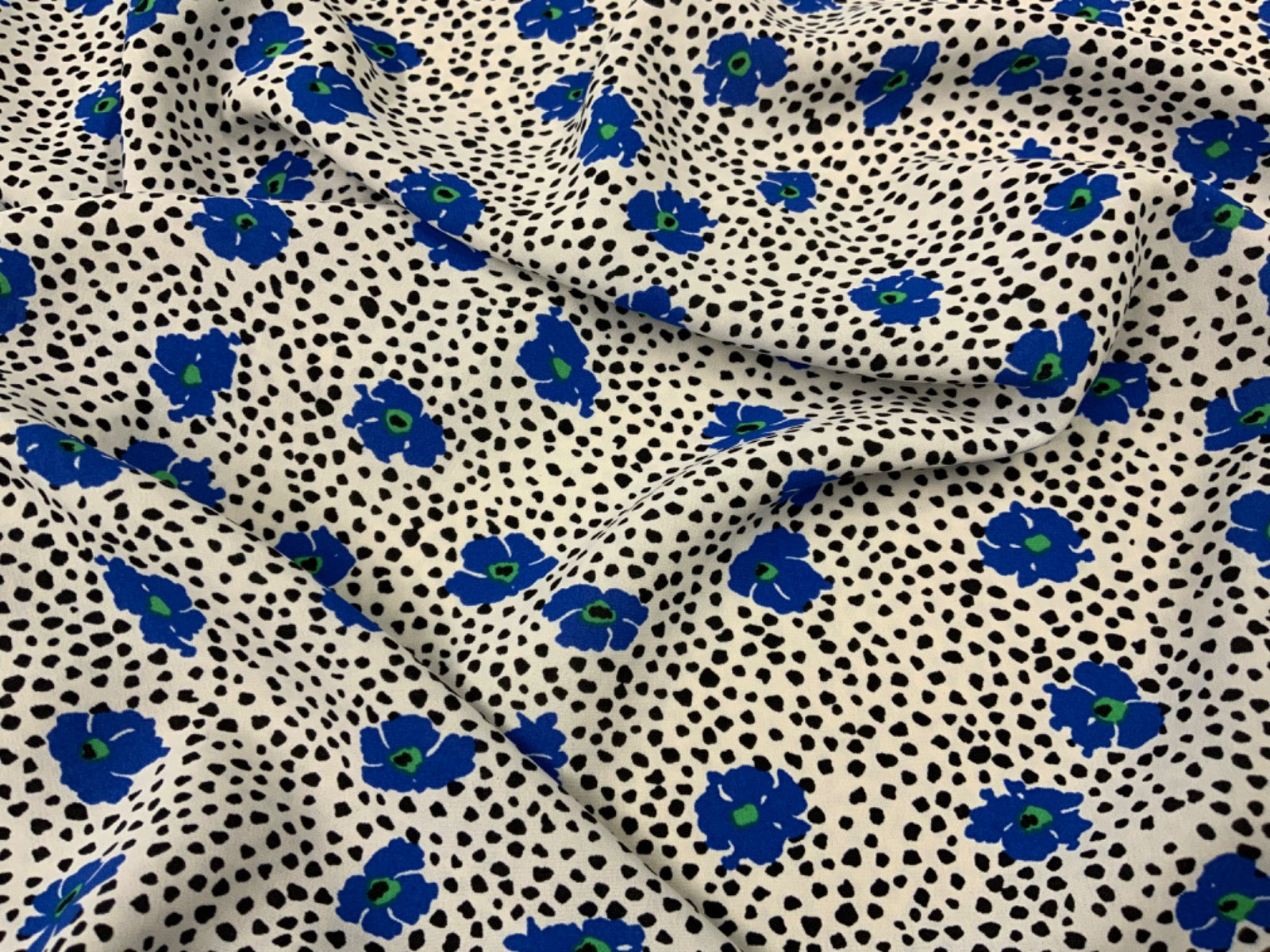 F323 Dalmatian Floral Blue