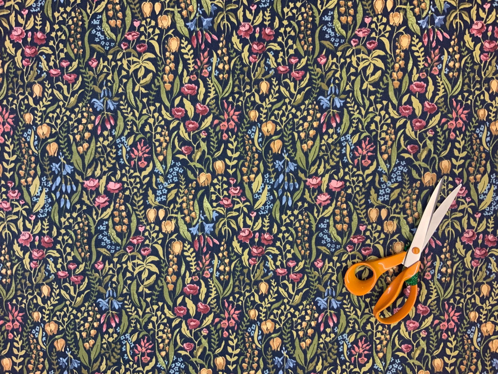 ILiv Kelmscott Jewel