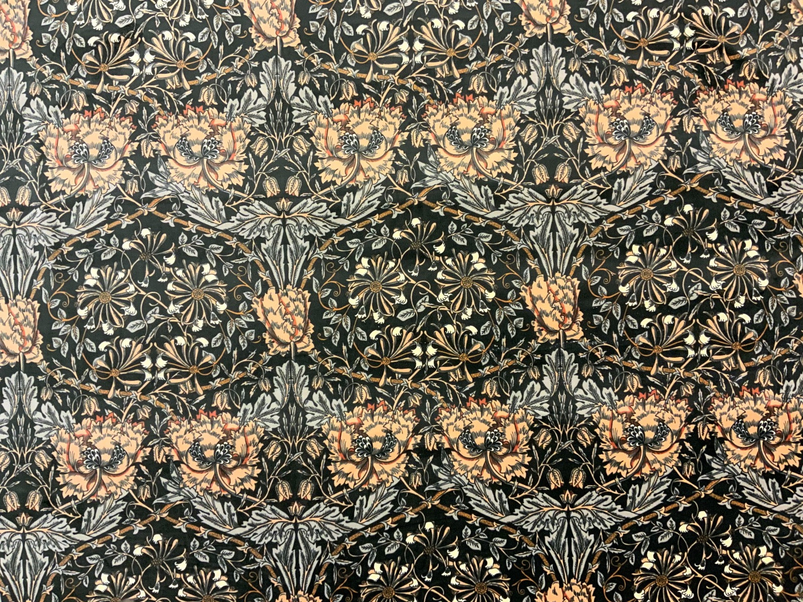 Stoneywell Floral Velvet T400