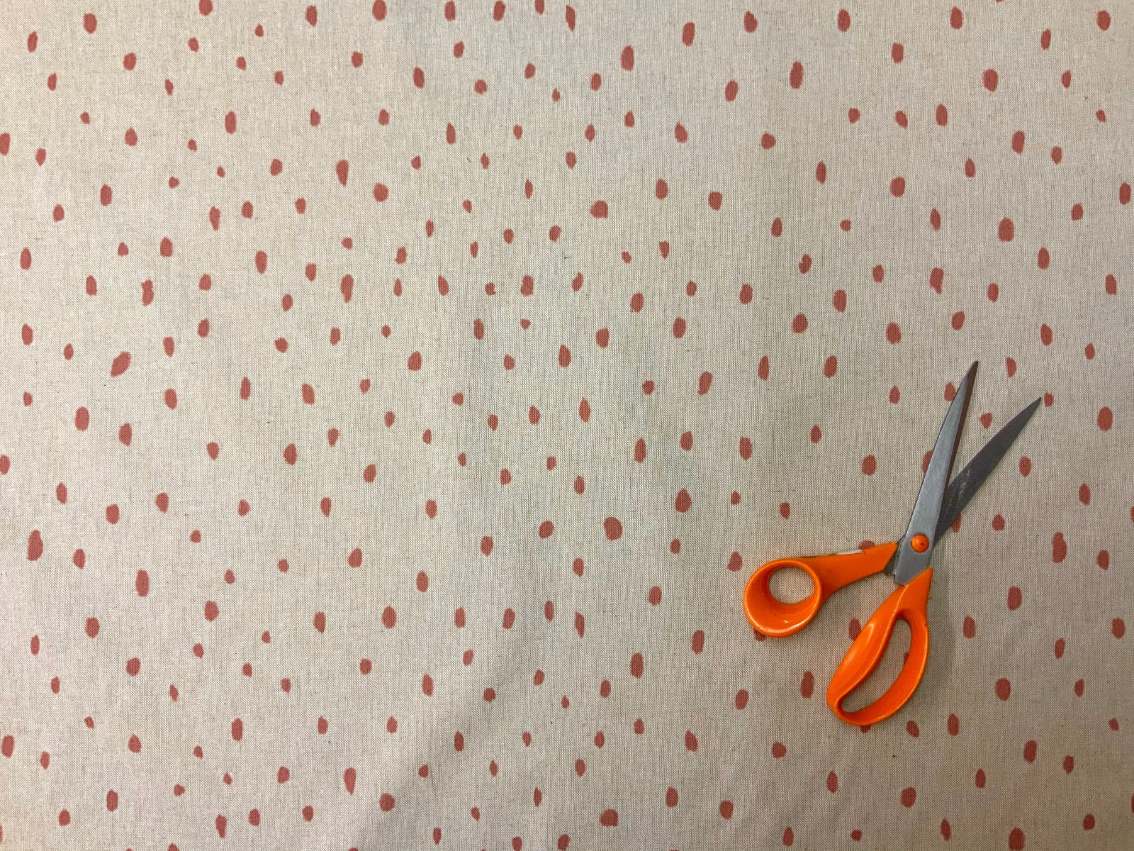 S99 Rose Linen Spotty Paint