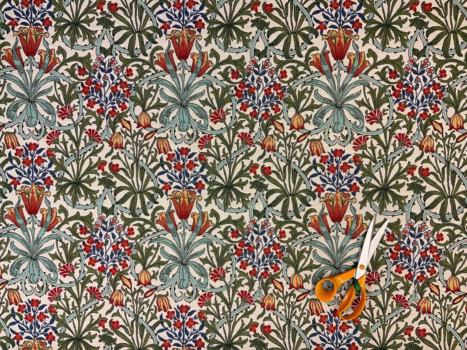 Standen Tulip Tapestry T402