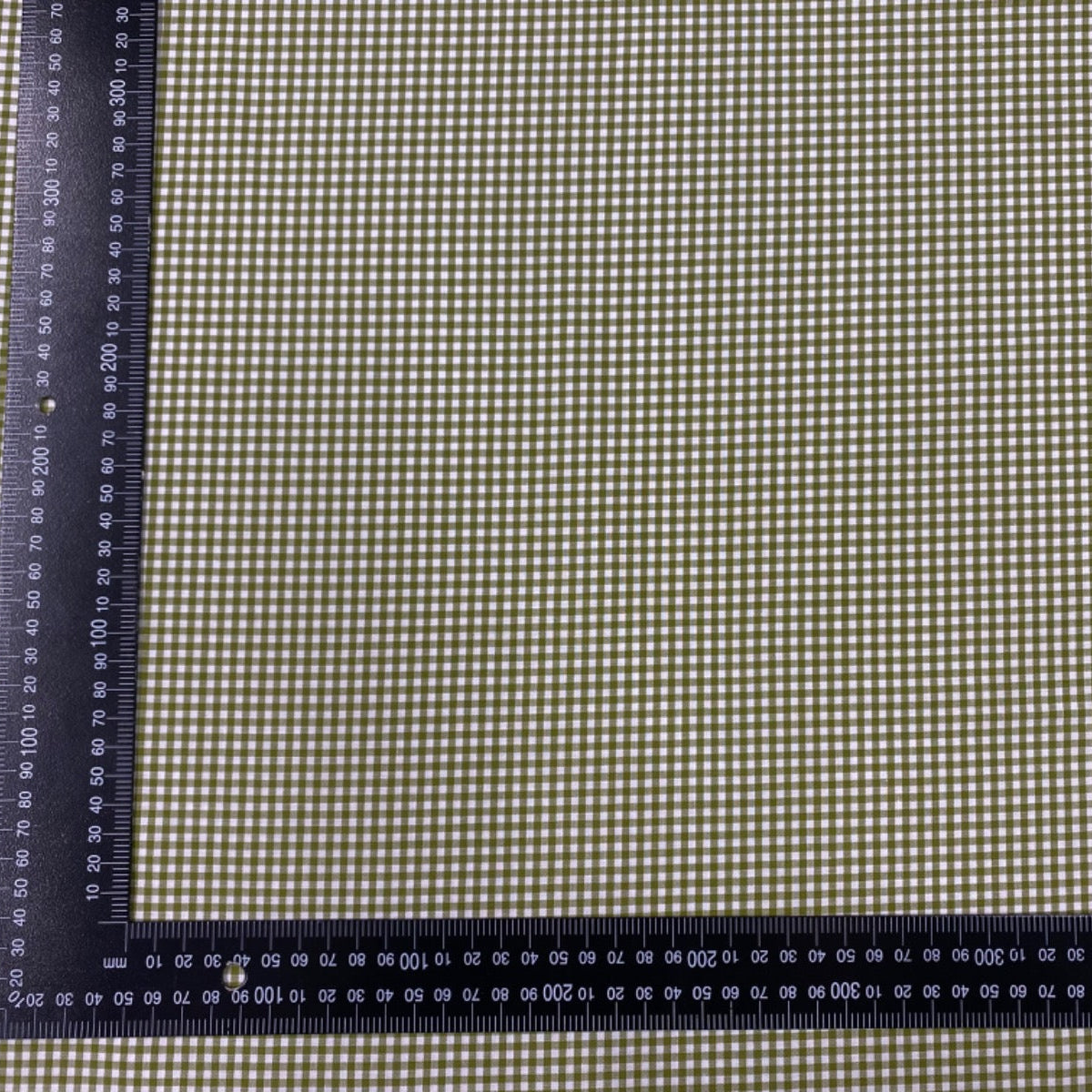 C749 3mm Green Olive Woven Cotton Gingham Fabric Scale