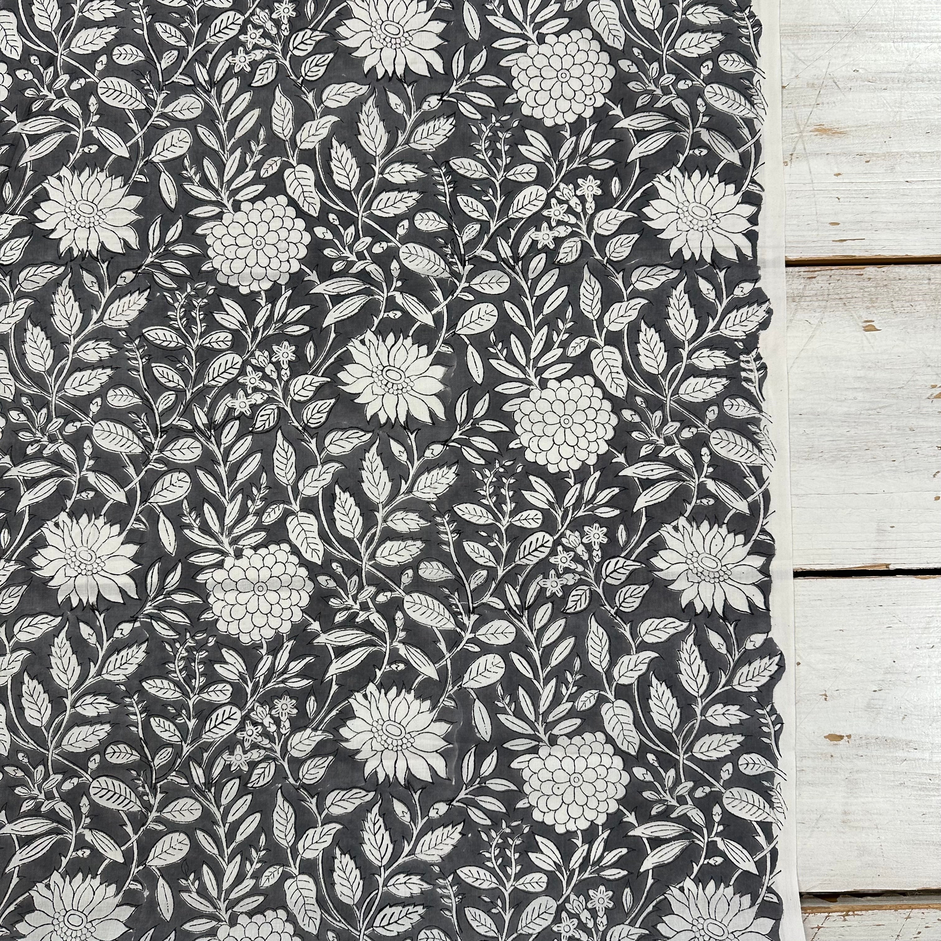 Flower Garden Block Print Grey Tex Ex 2973