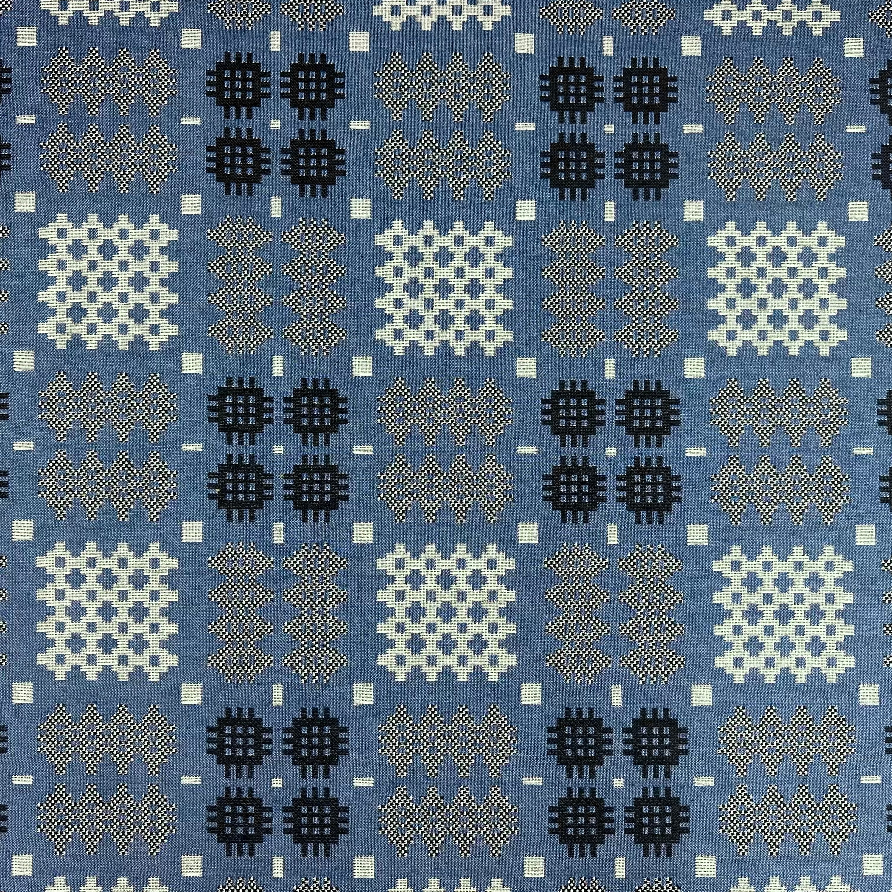 S302 Welsh Blanket Tapestry Tegid Blue