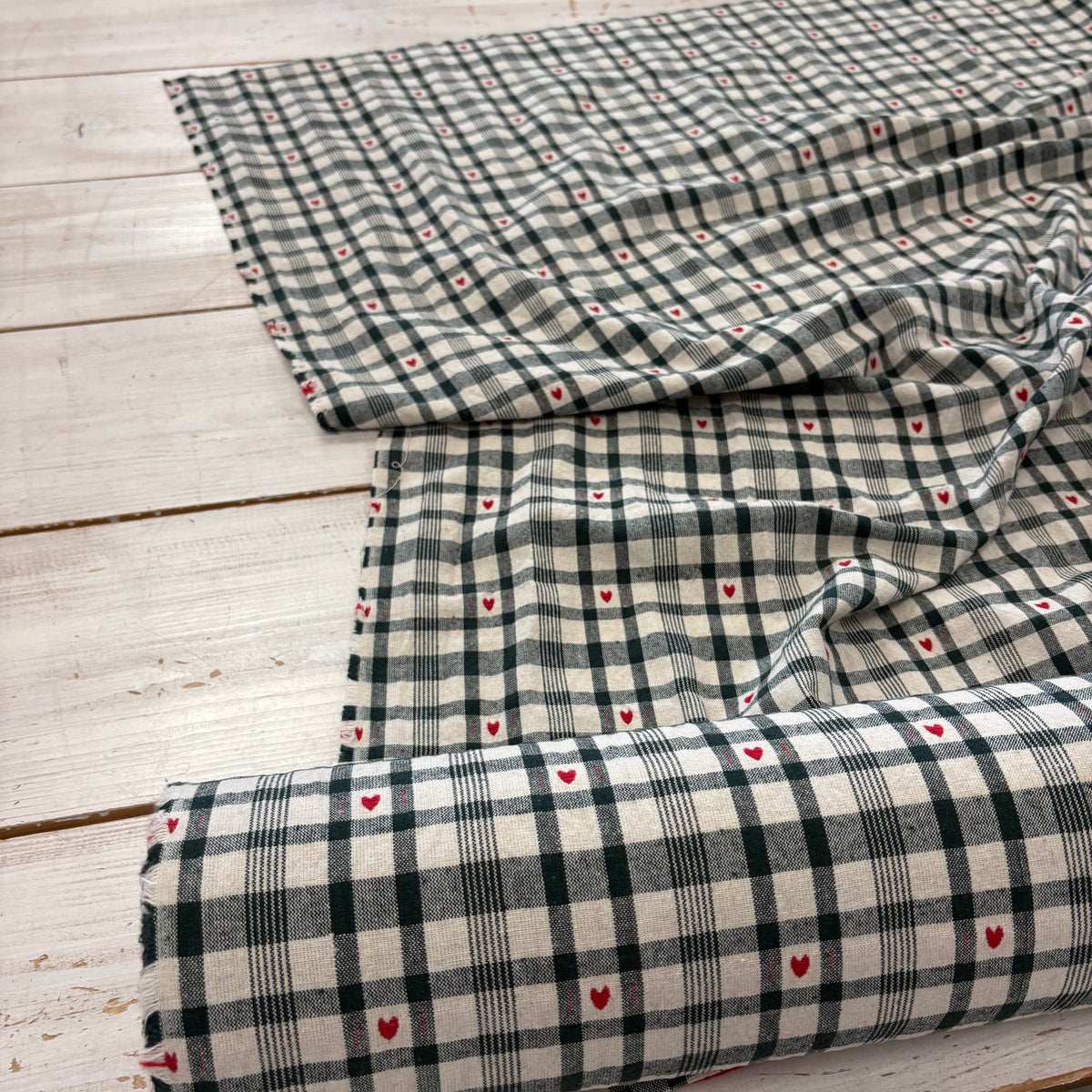 H445 l'amour rustic woven tartan green