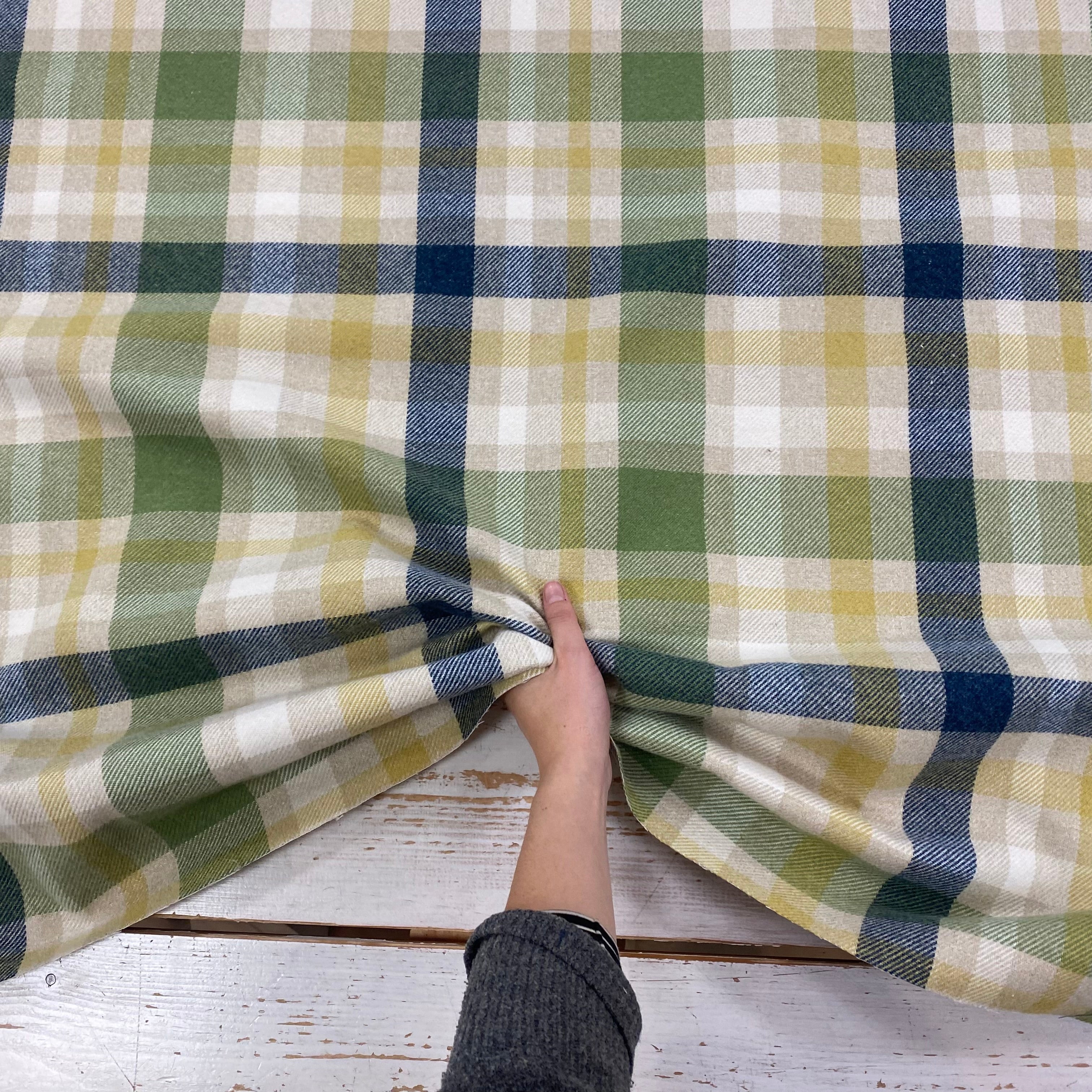 Tex Ex 2927 Primary wool effect tartan, blue, green and yellow, Grab