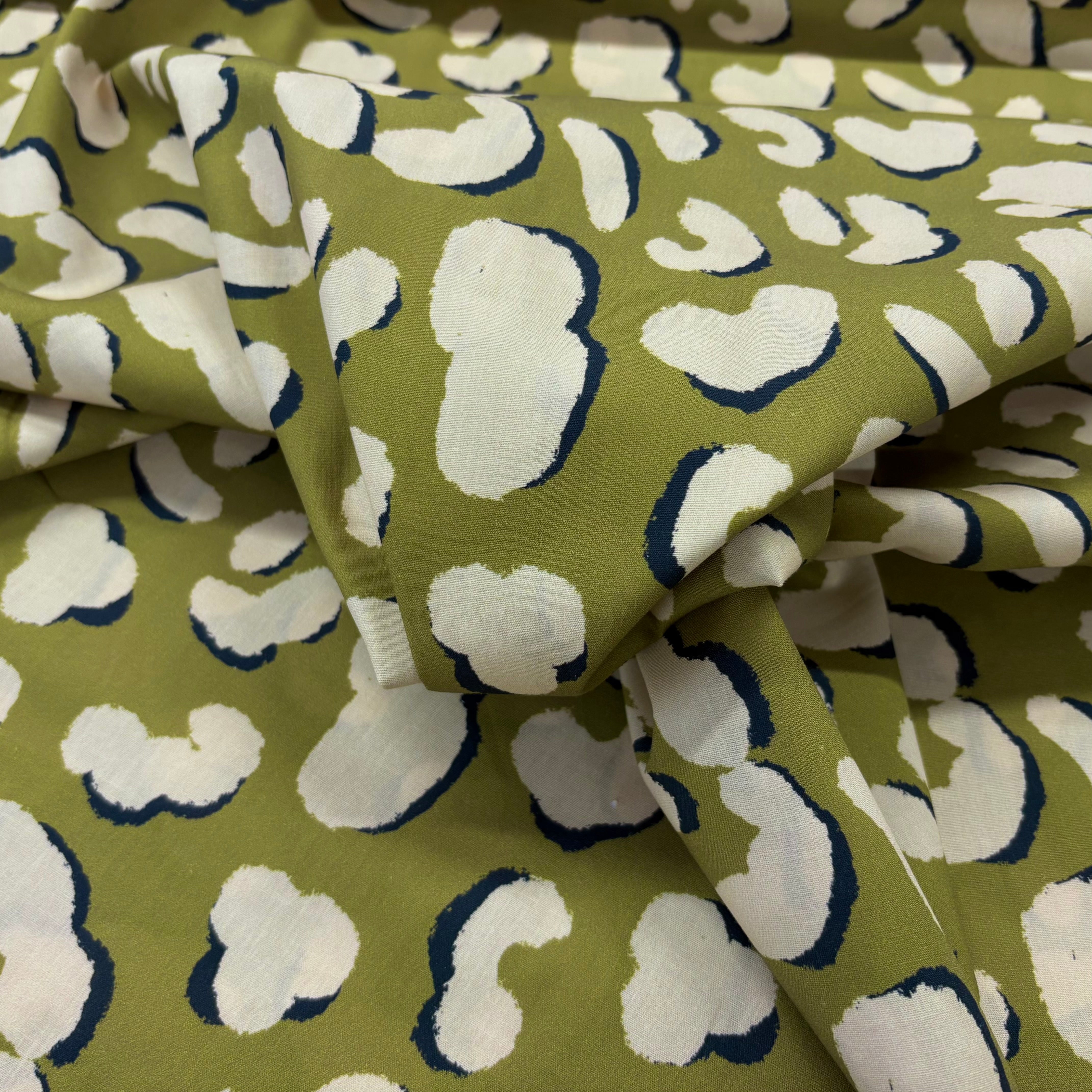 Tex Ex 2934 Abstract leopard Cotton lawn