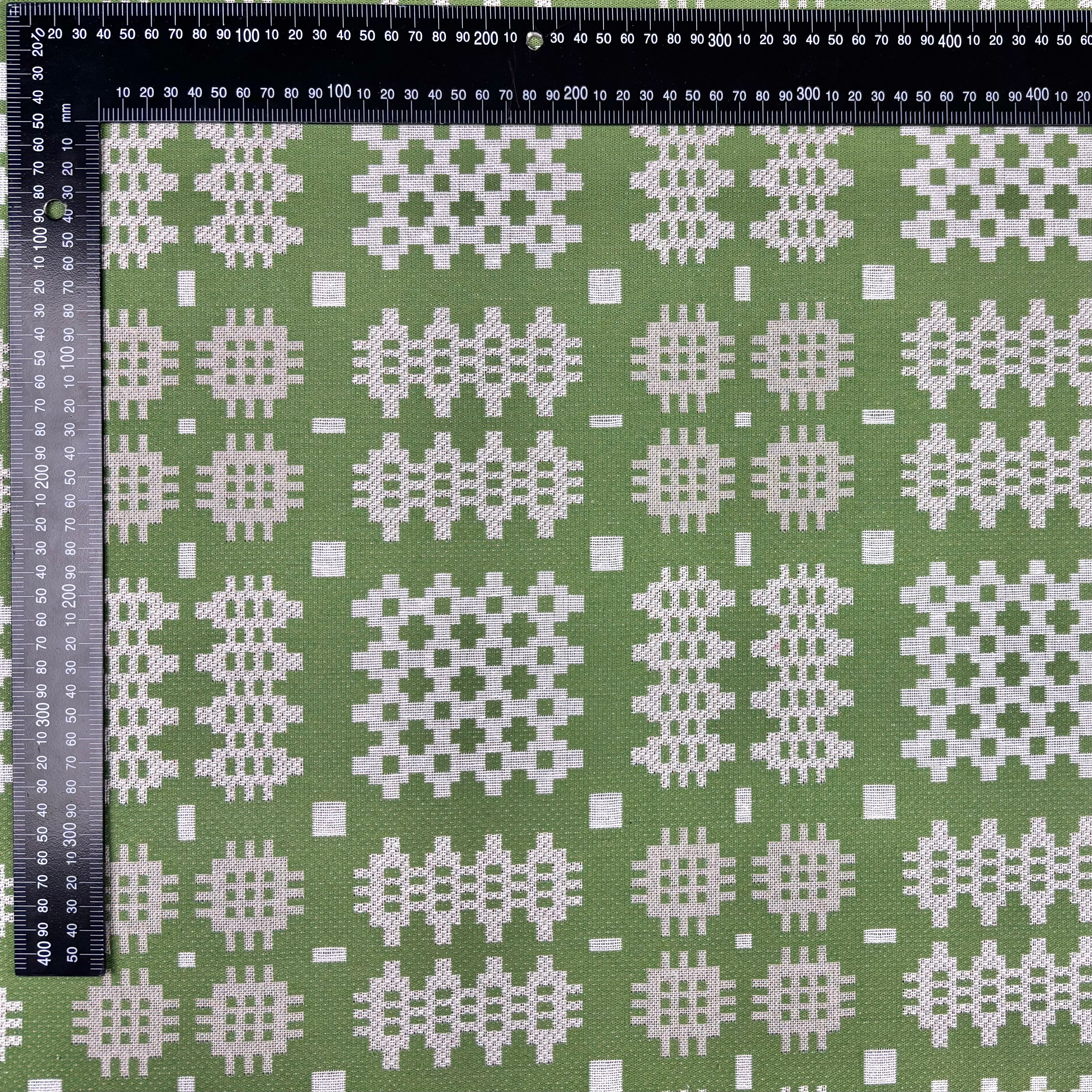 S296 Welsh Blanket Tapestry Green