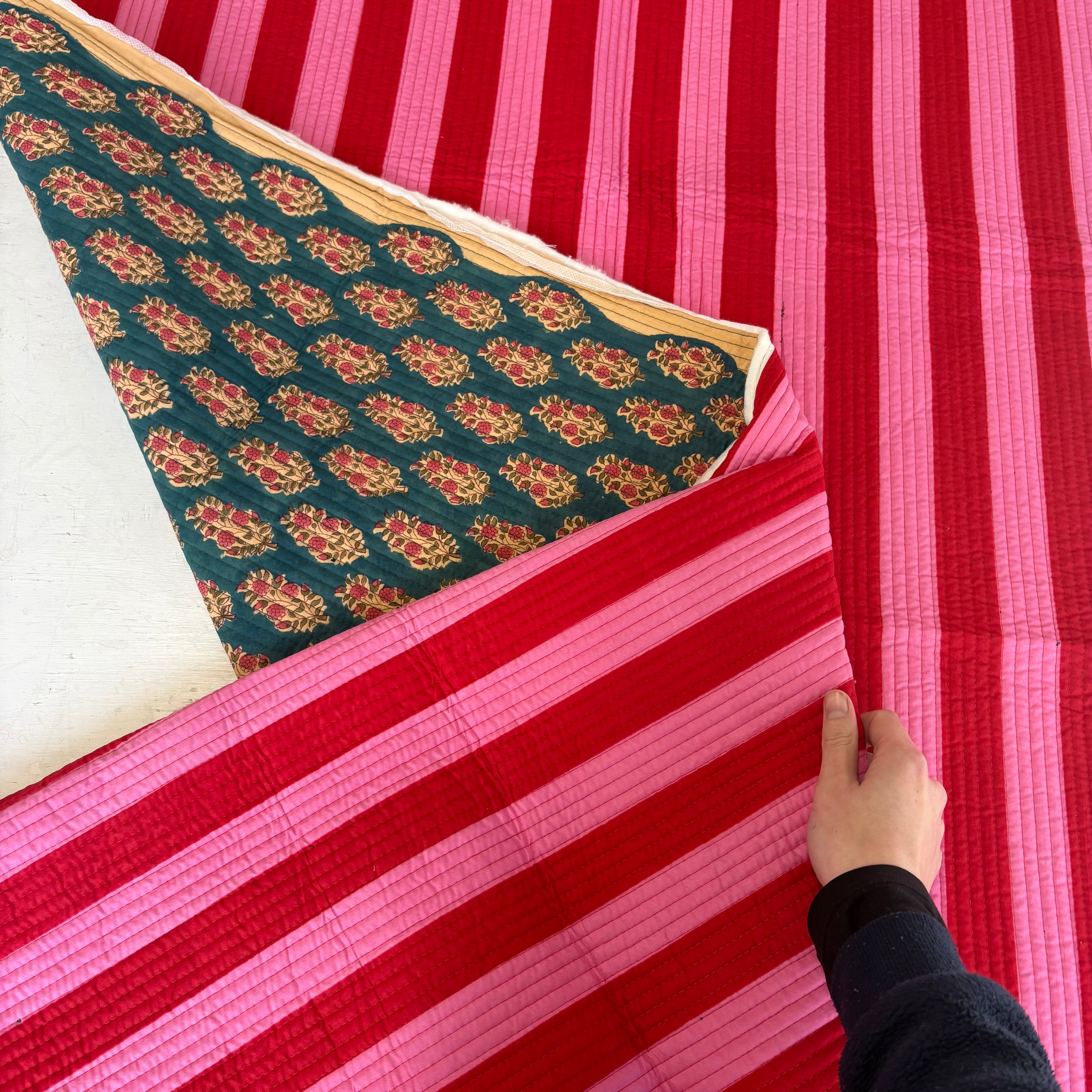 Stripe and Posy Double sided quilted Block Print Tex Ex 2977